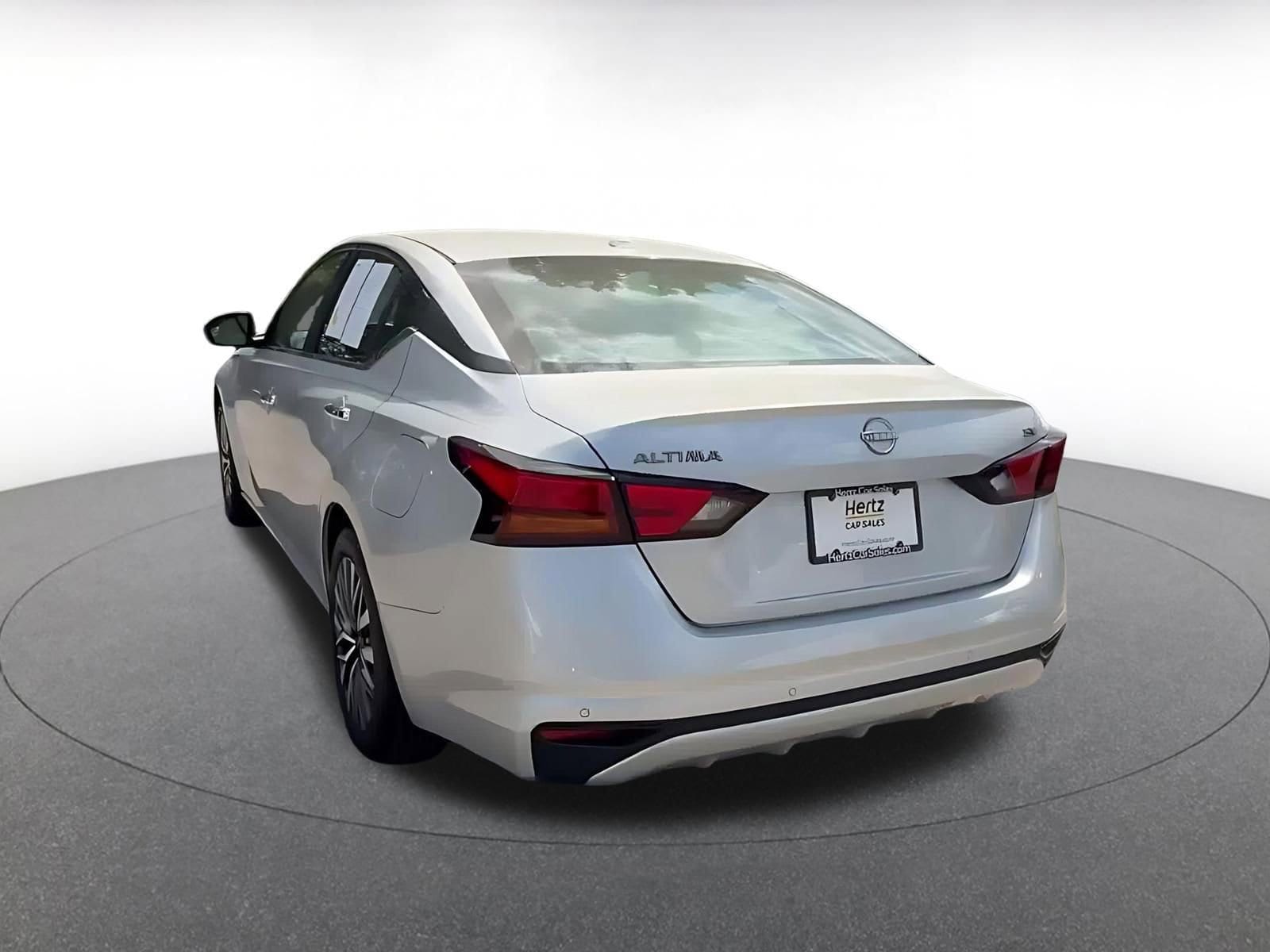 Thumbnail: 2024 Nissan Altima - 11