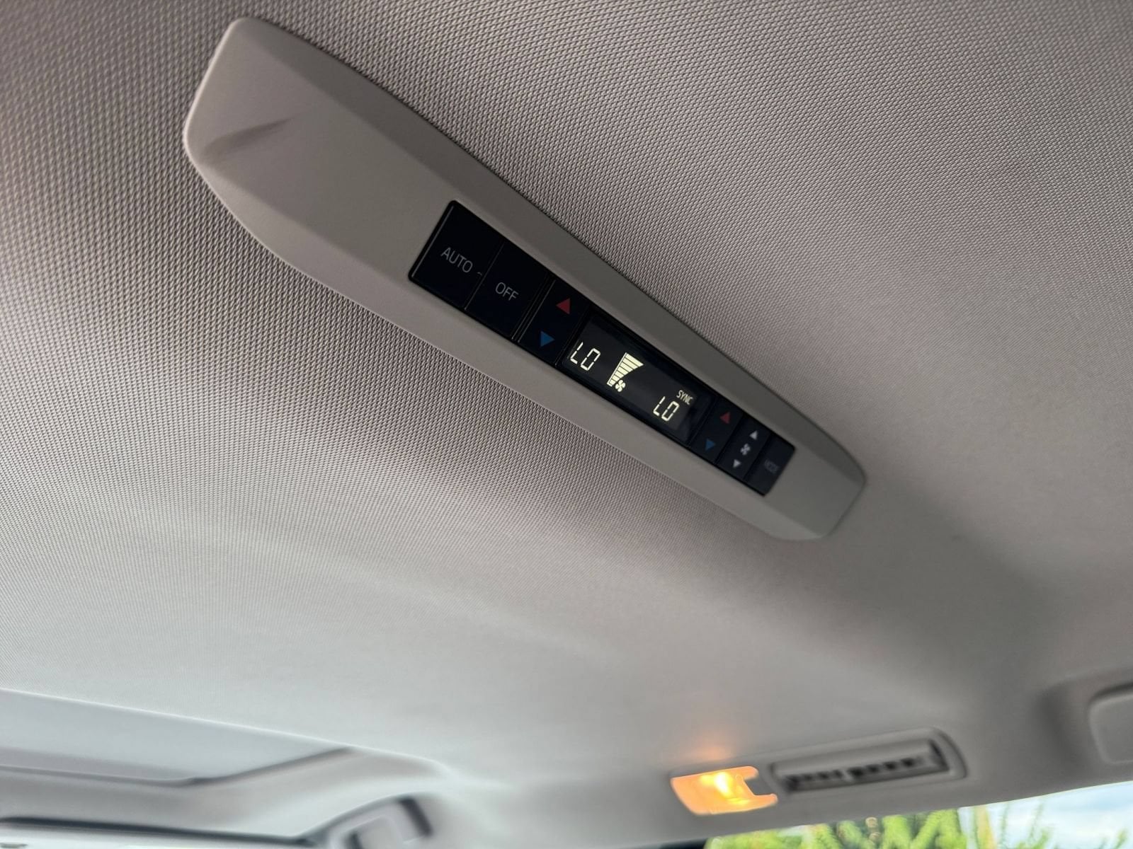 Thumbnail: 2024 Toyota Sienna - 20