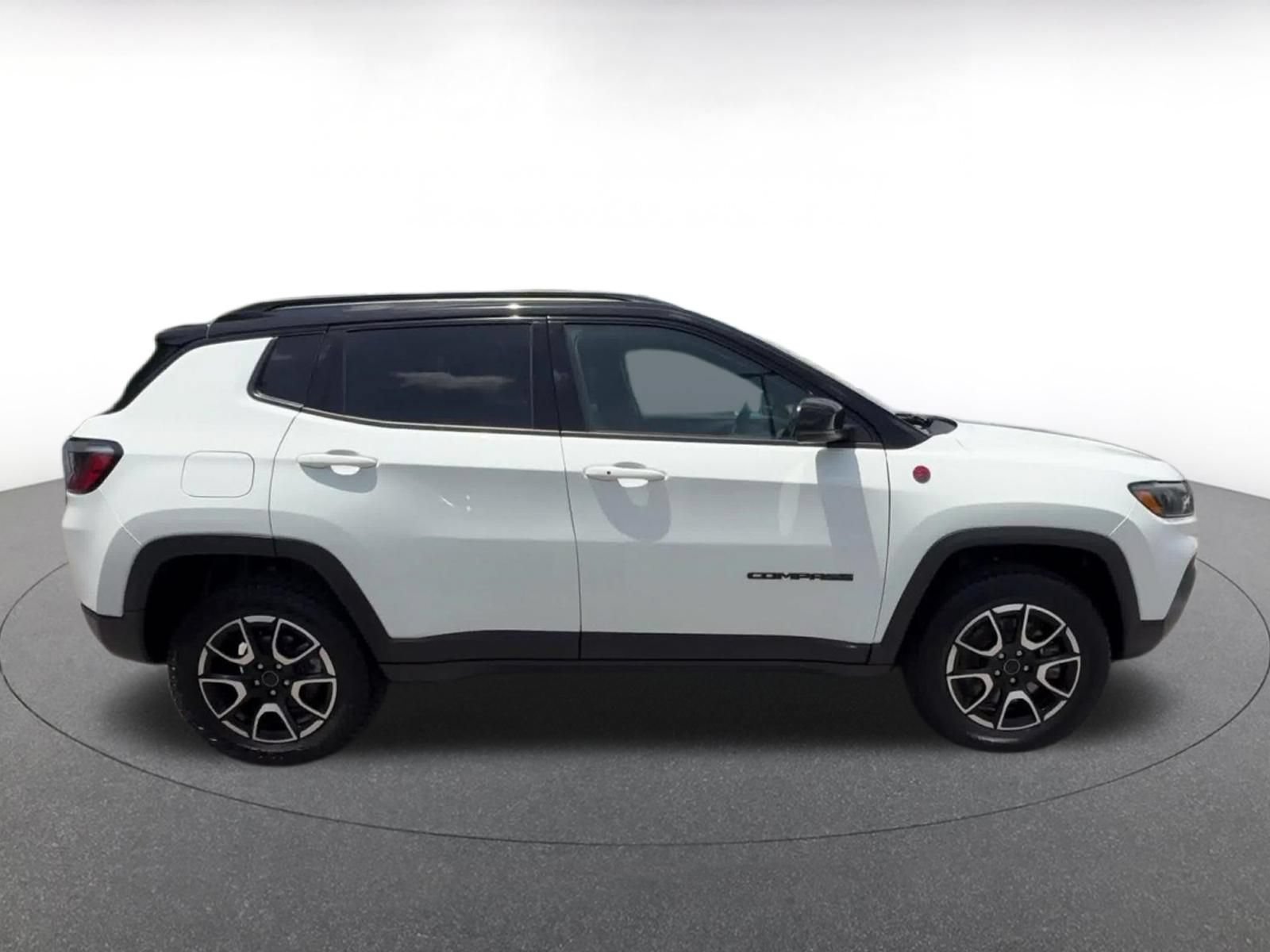 Thumbnail: 2025 Jeep Compass - 13