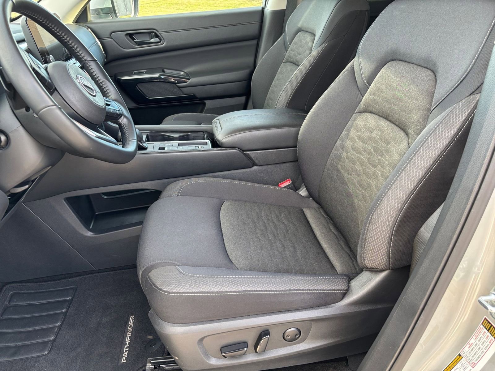 Thumbnail: 2025 Nissan Pathfinder - 29