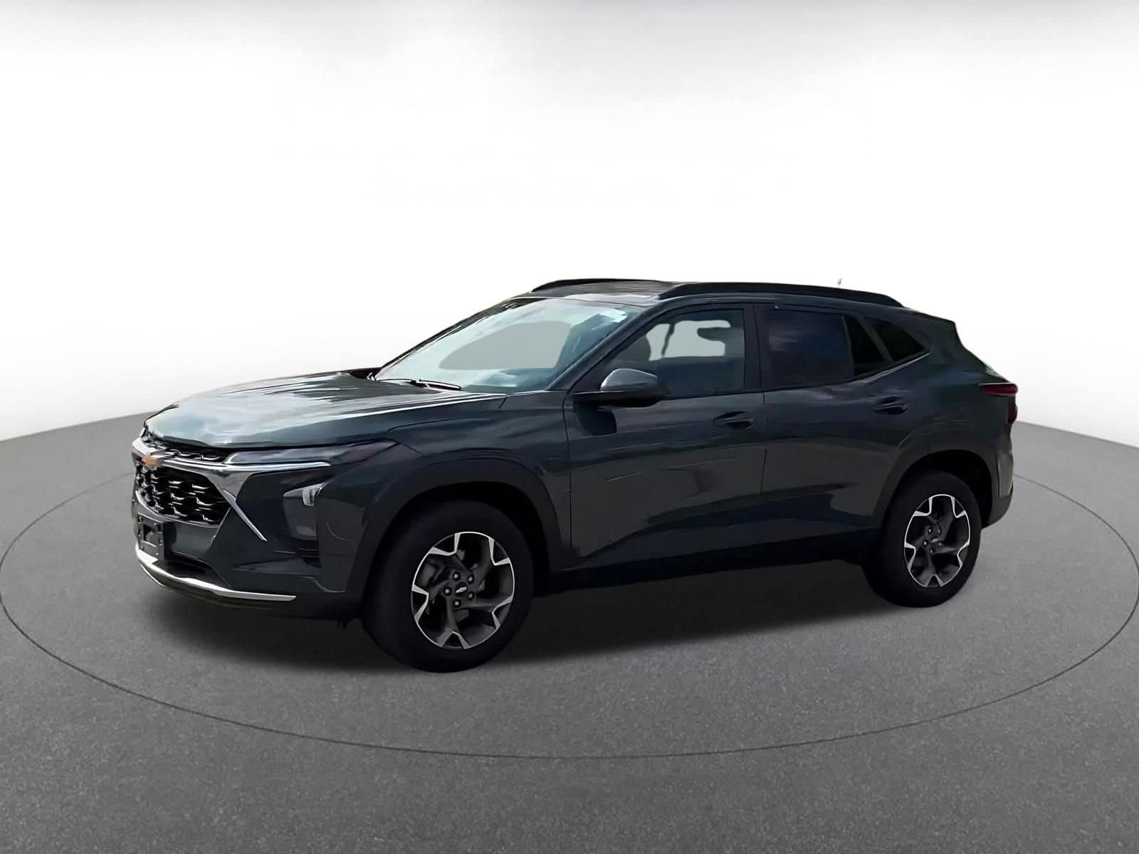 Thumbnail: 2025 Chevrolet Trax - 8