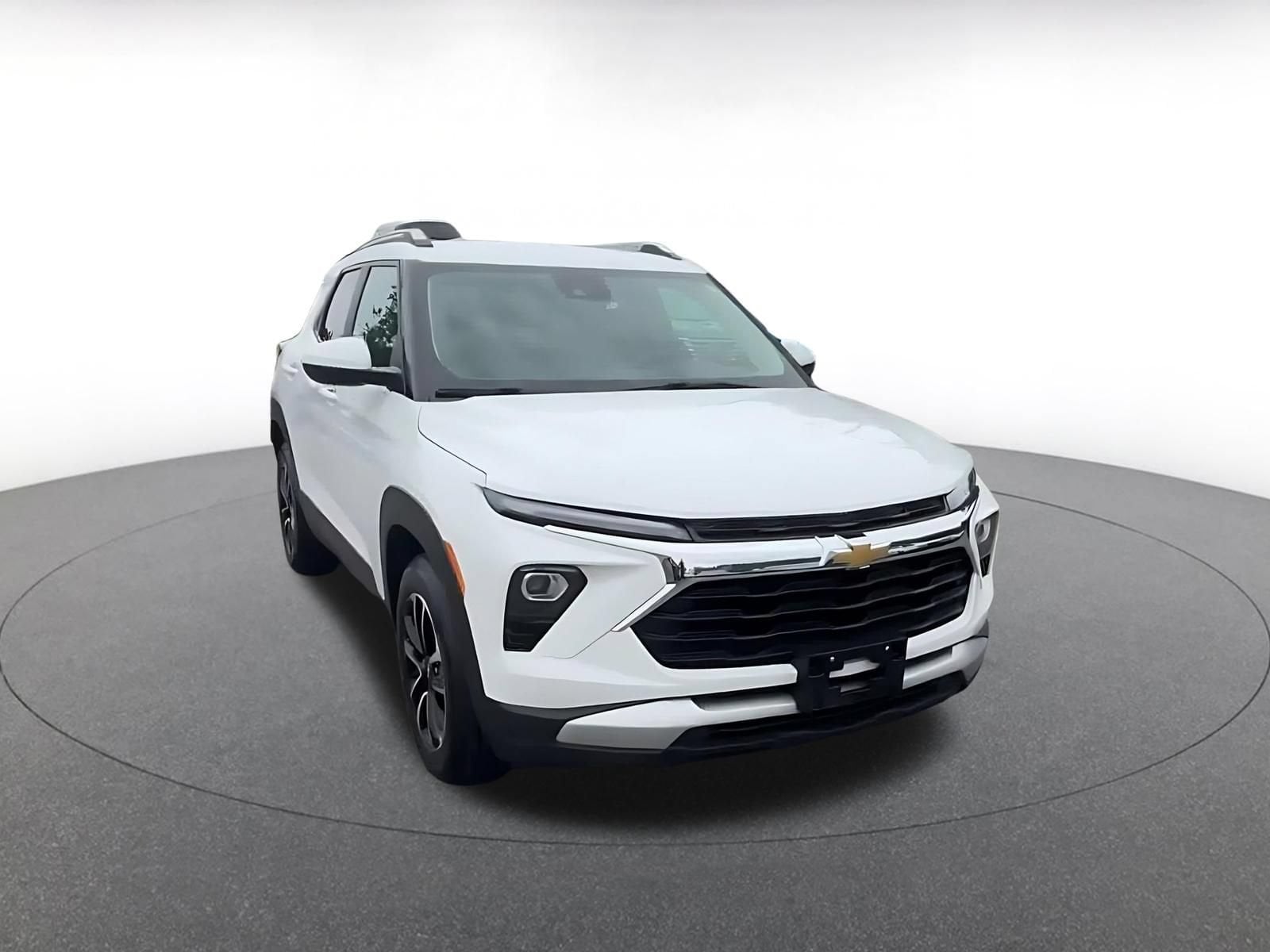 Thumbnail: 2025 Chevrolet TrailBlazer - 3
