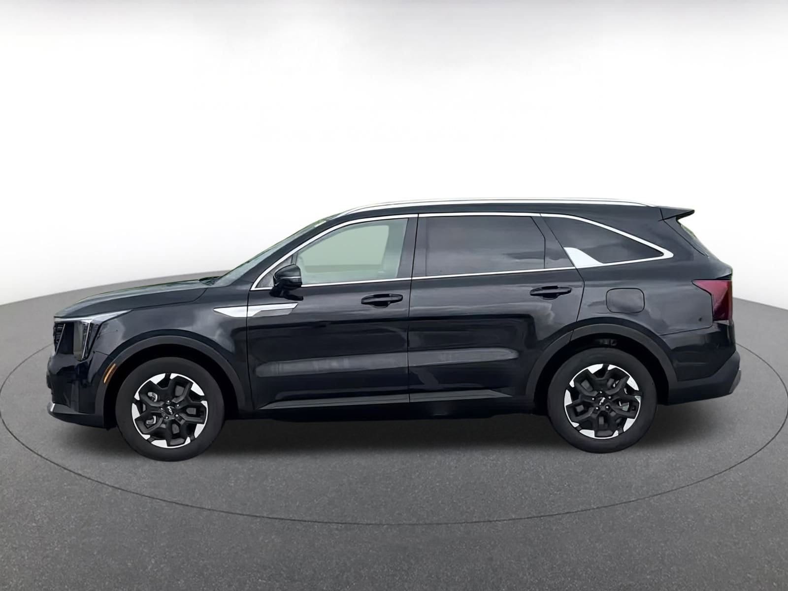 Thumbnail: 2024 Kia Sorento - 8