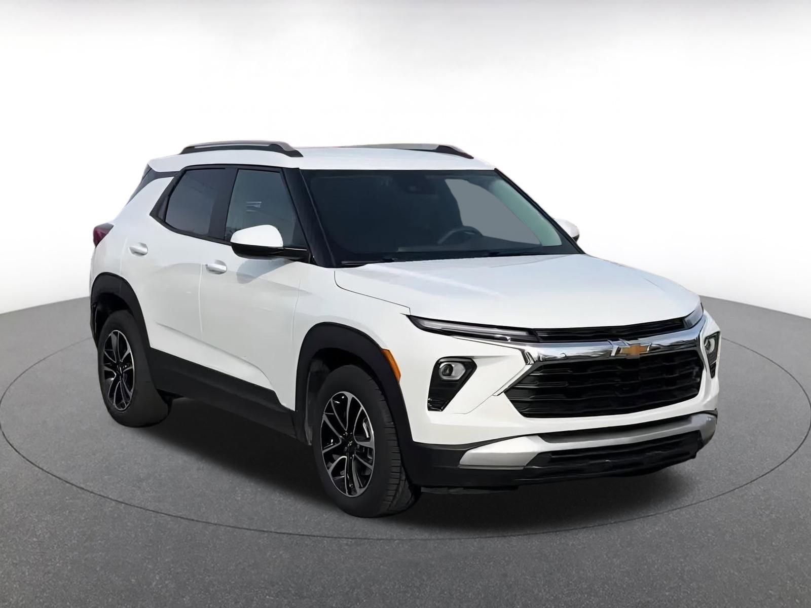 Thumbnail: 2025 Chevrolet TrailBlazer - 3