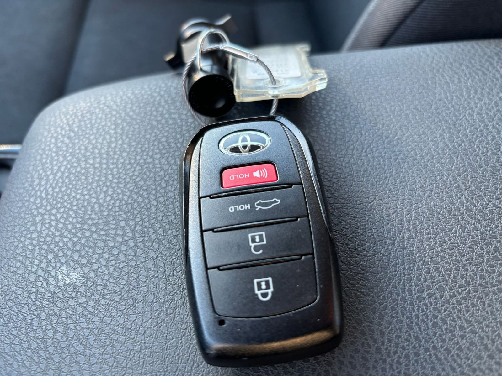 Thumbnail: 2025 Toyota Camry - 22