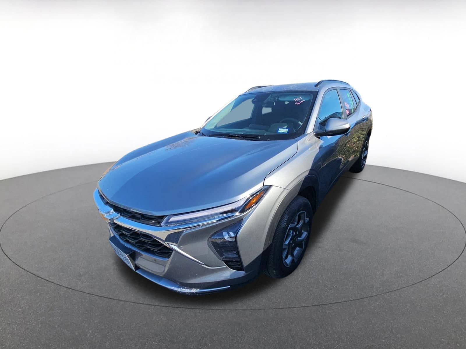 Thumbnail: 2025 Chevrolet Trax - 3