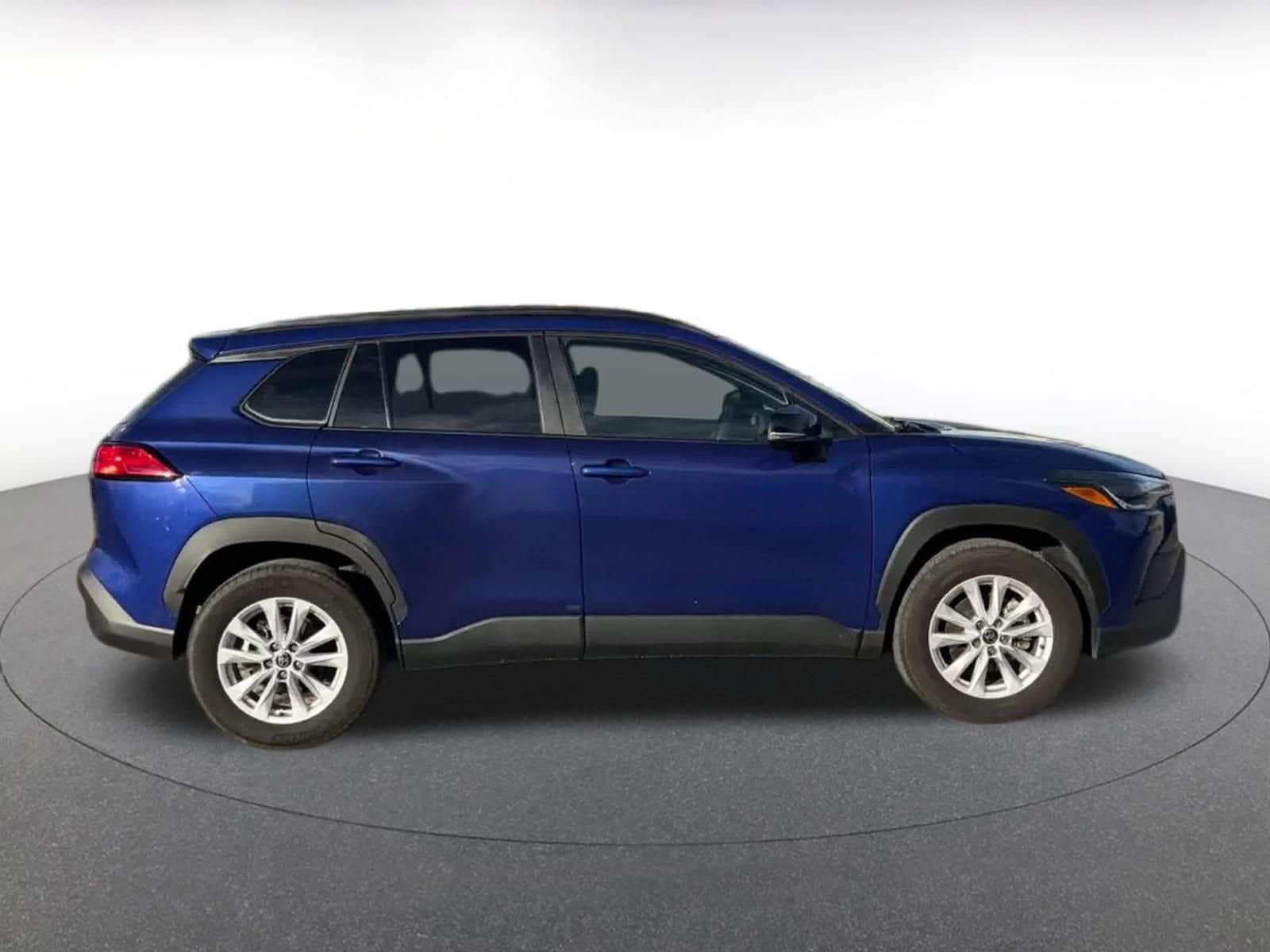 Thumbnail: 2025 Toyota Corolla Cross - 16