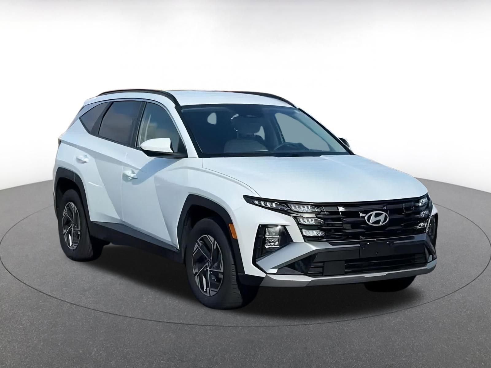Thumbnail: 2025 Hyundai Tucson - 3