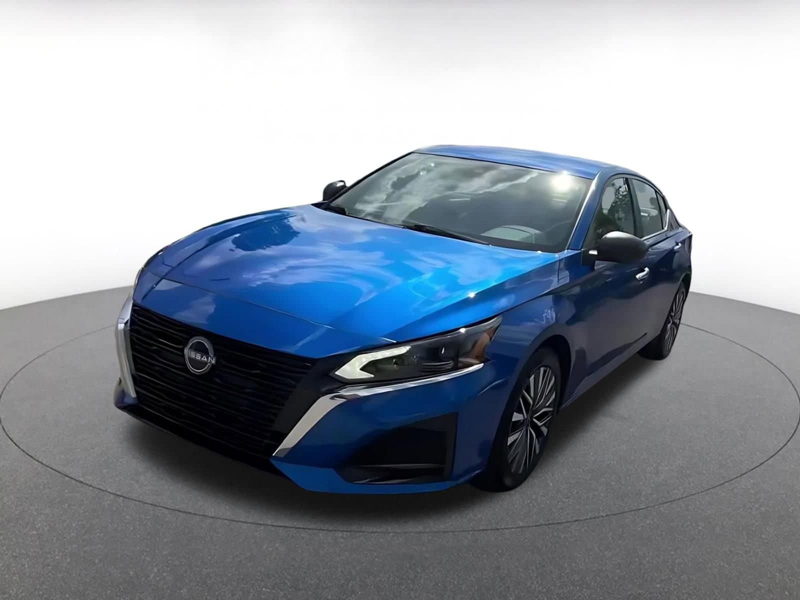 Thumbnail: 2025 Nissan Altima - 7