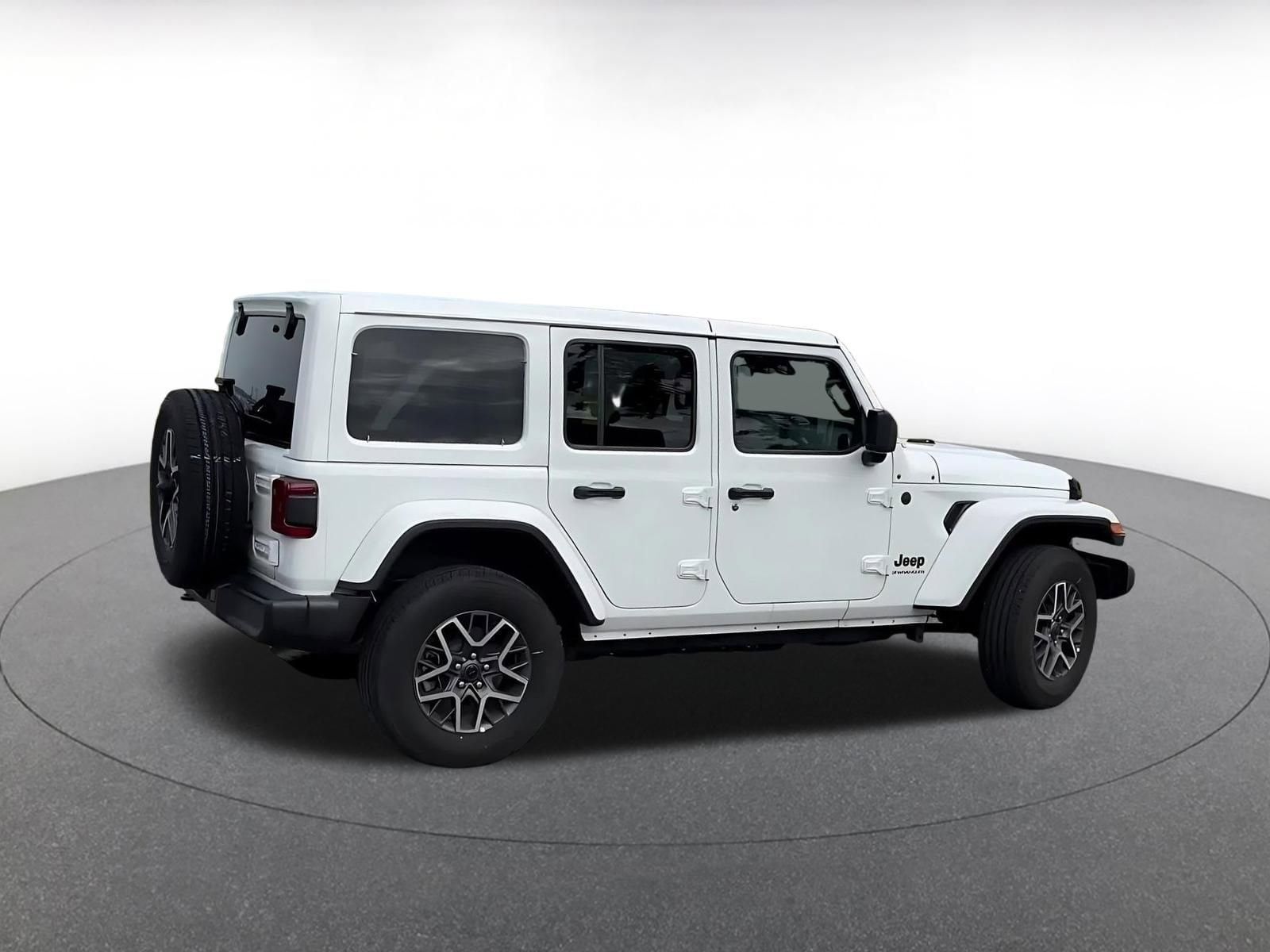 Thumbnail: 2025 Jeep Wrangler - 15