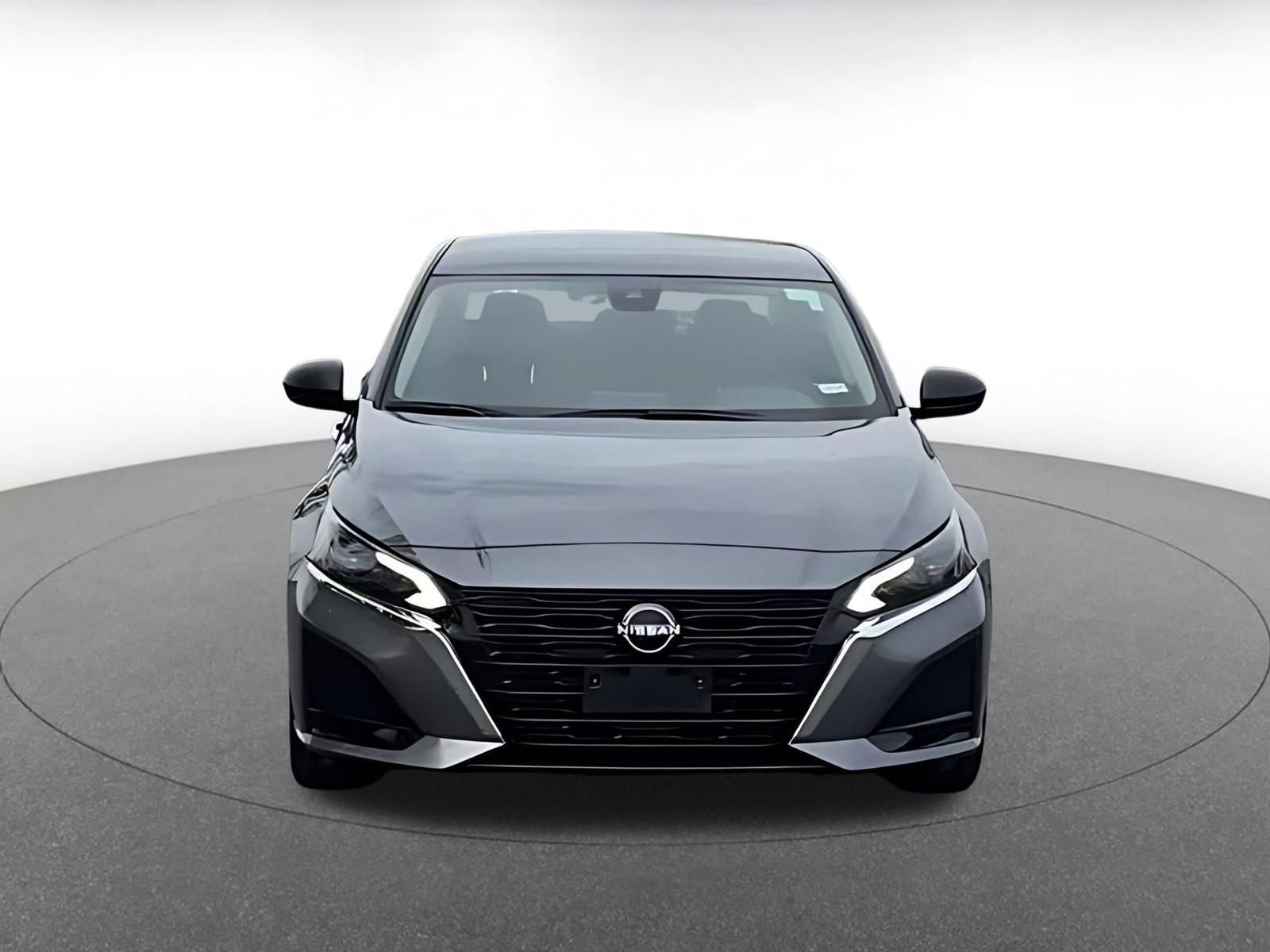 Thumbnail: 2025 Nissan Altima - 4