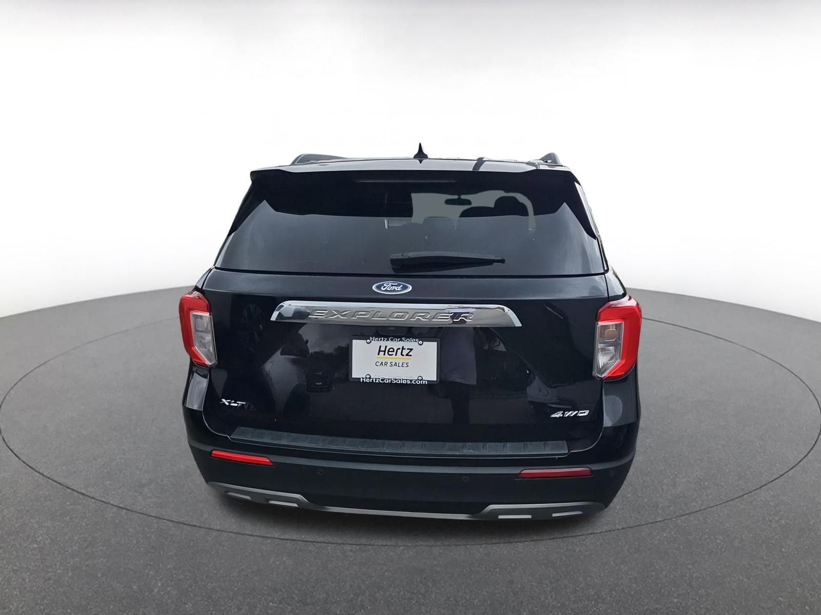 Thumbnail: 2023 Ford Explorer - 16