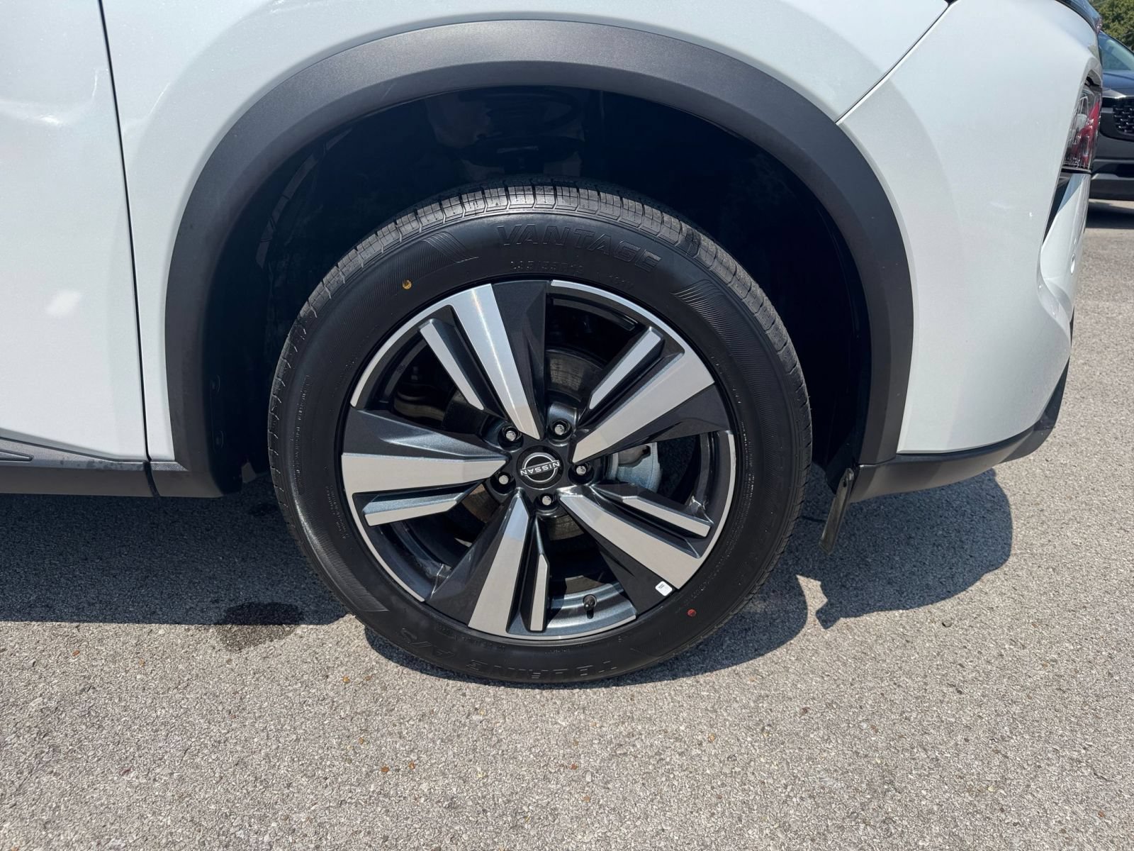 Thumbnail: 2026 Nissan Rogue - 32