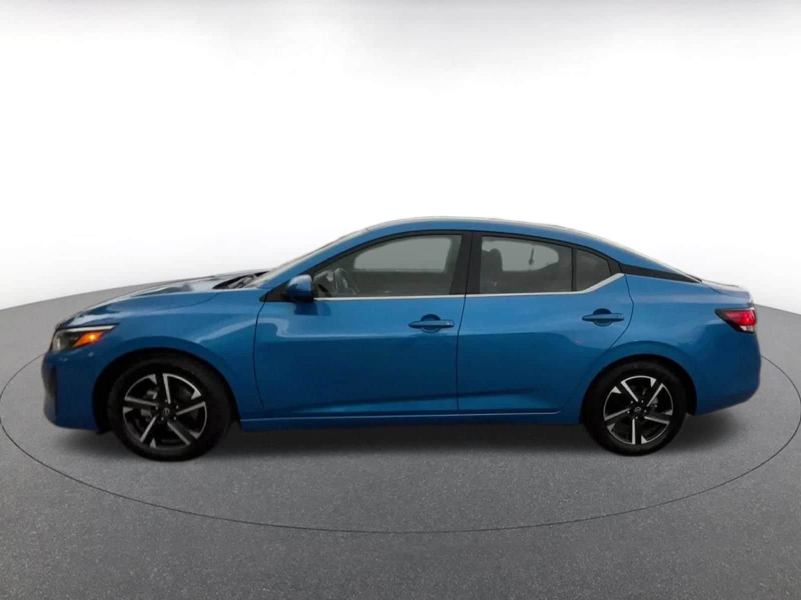Thumbnail: 2025 Nissan Sentra - 9