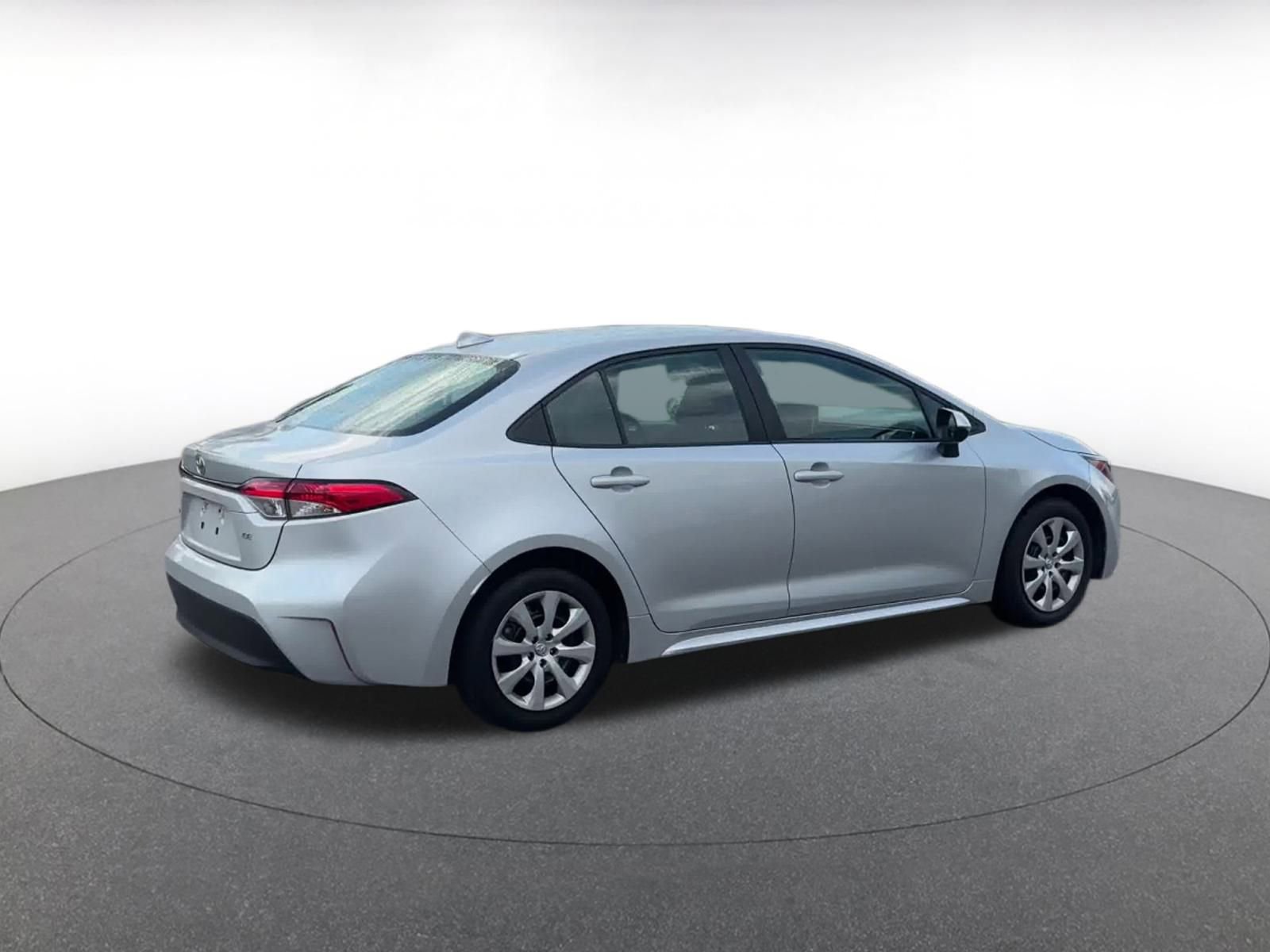 Thumbnail: 2023 Toyota Corolla - 15