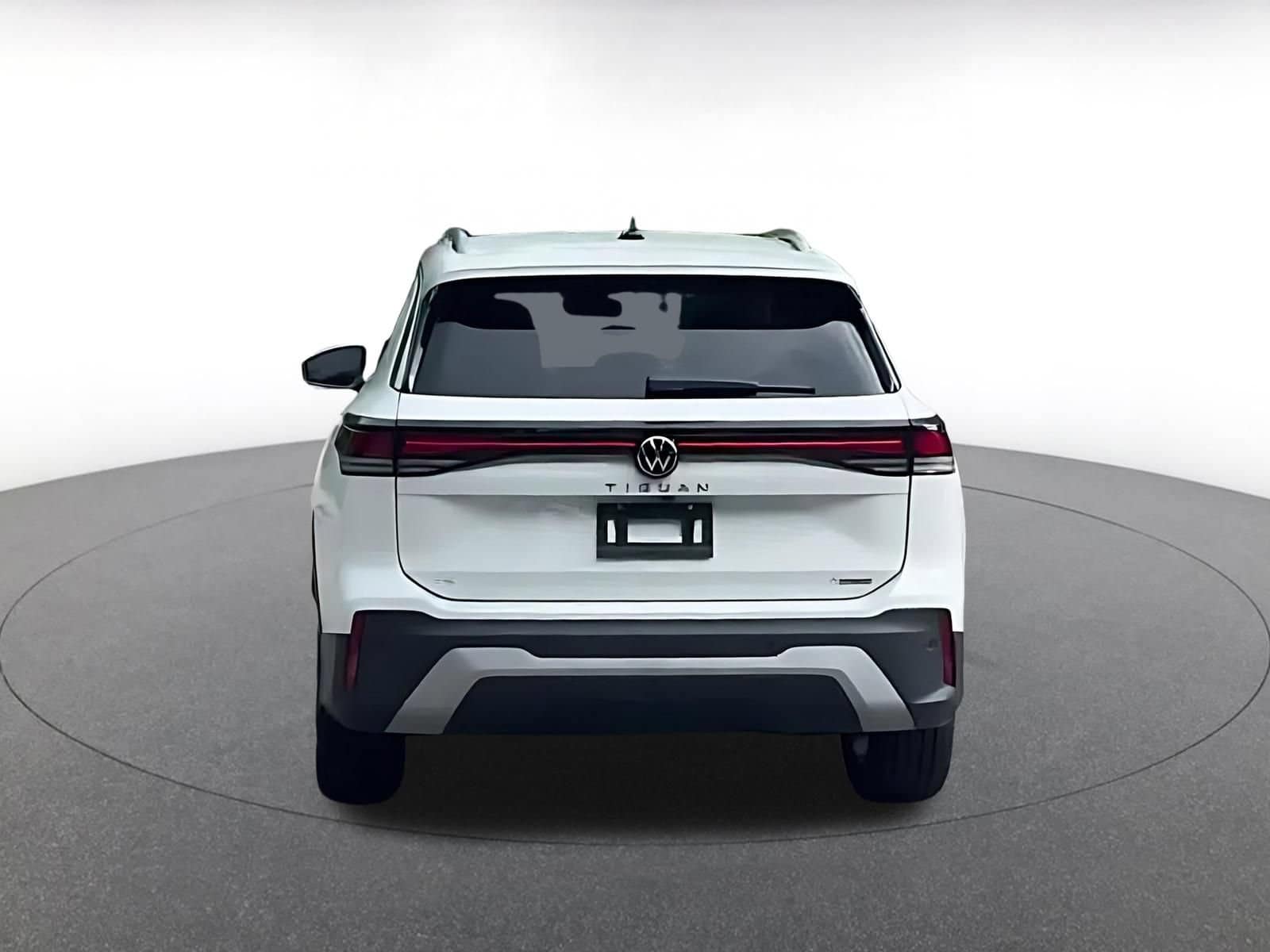 Thumbnail: 2026 Volkswagen Tiguan - 12