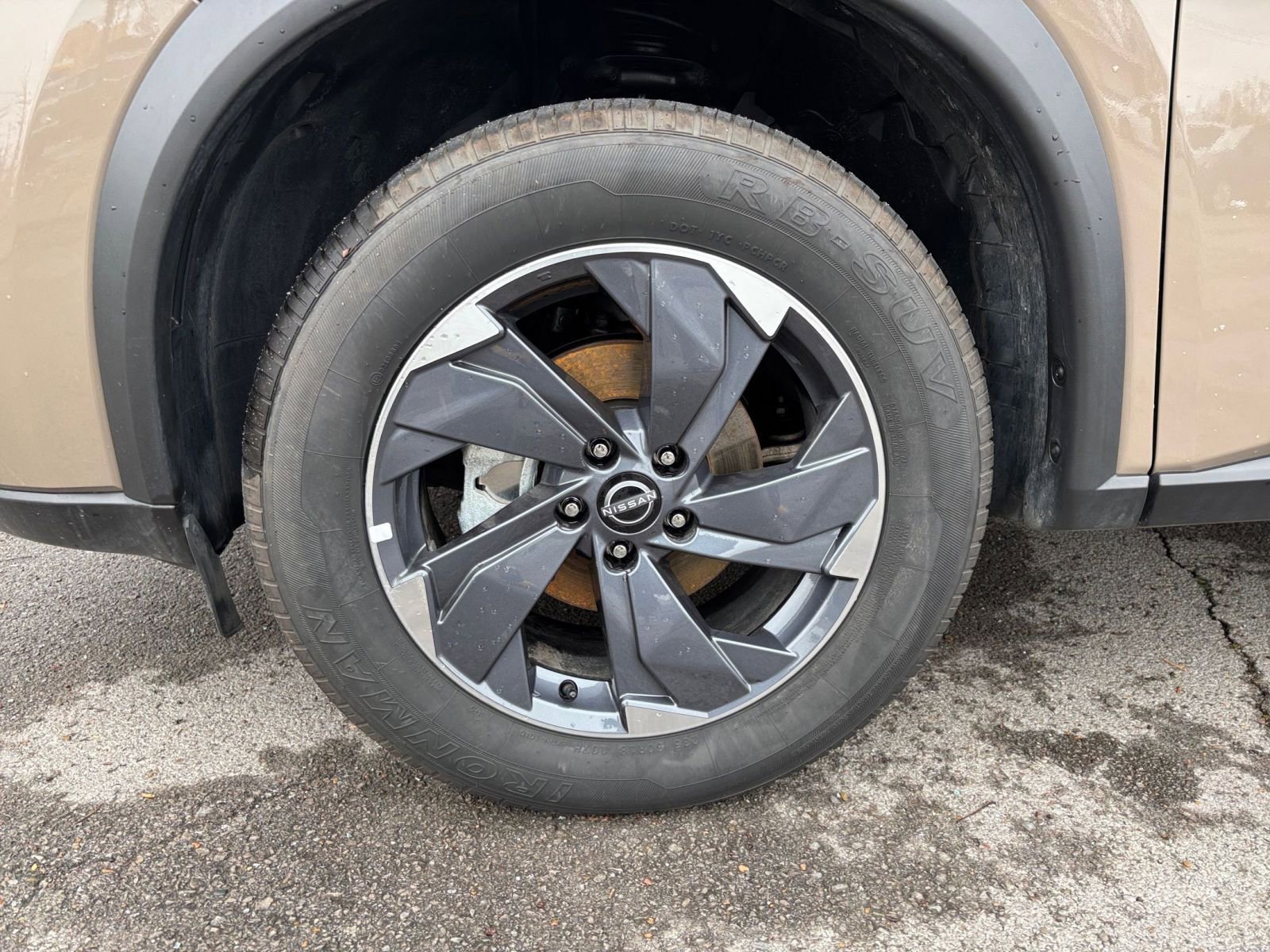 Thumbnail: 2025 Nissan Rogue - 32