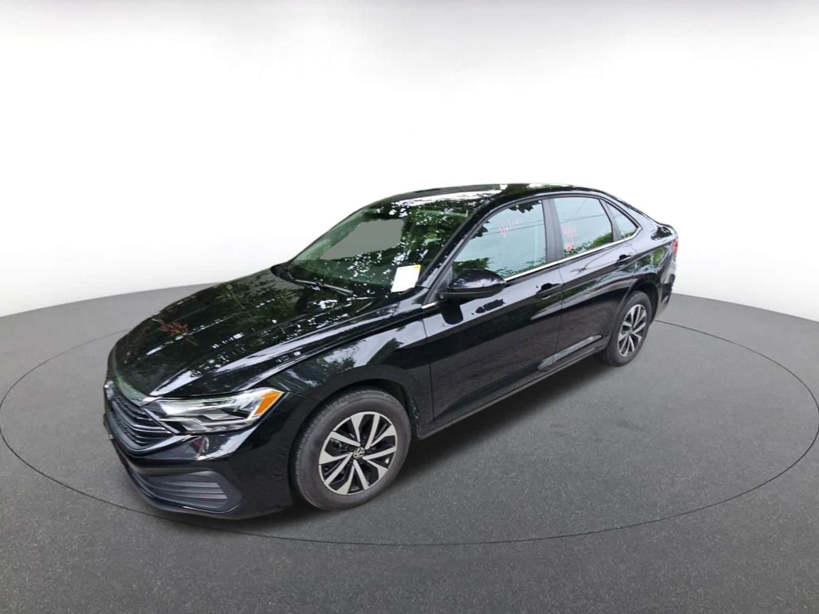 Thumbnail: 2024 Volkswagen Jetta - 2