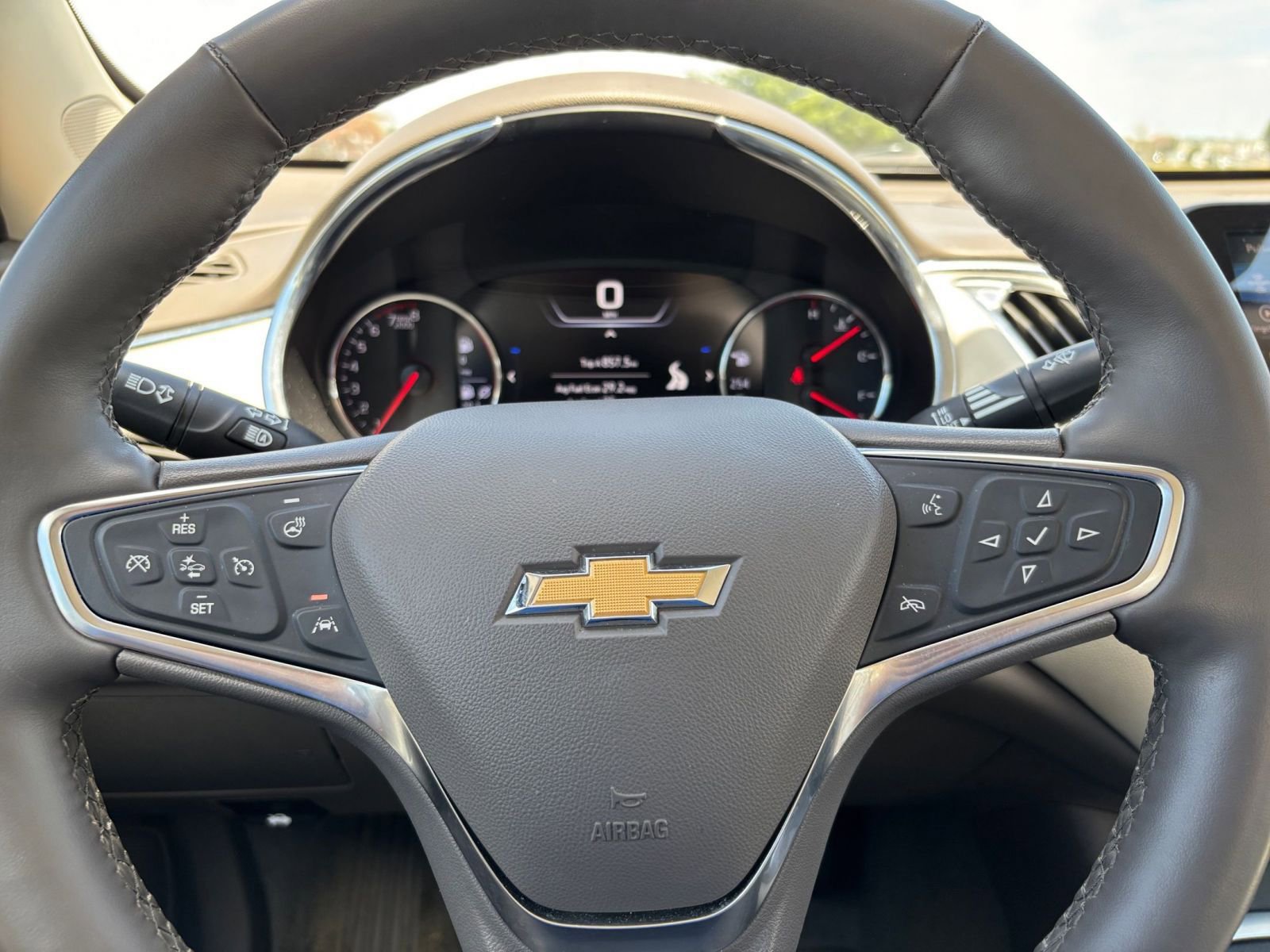 Thumbnail: 2024 Chevrolet Malibu - 28