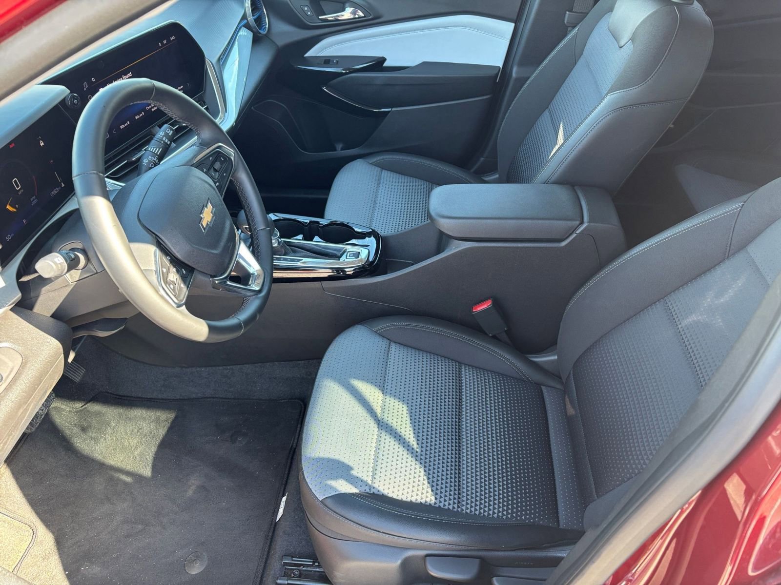 Thumbnail: 2025 Chevrolet Trax - 25