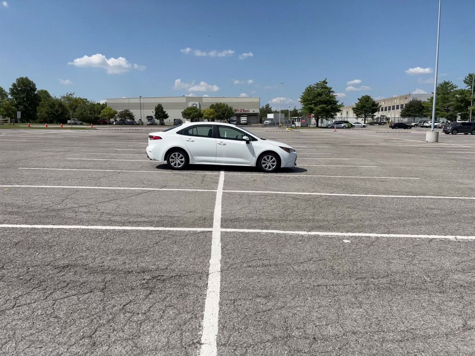 Thumbnail: 2024 Toyota Corolla - 10