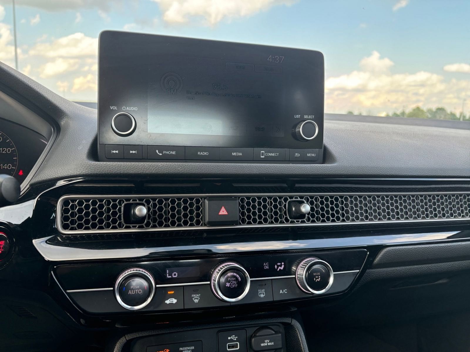 Thumbnail: 2024 Honda Civic - 18