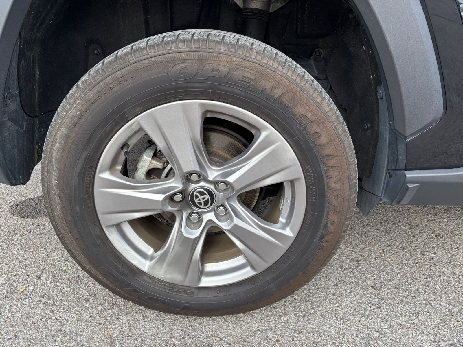 Thumbnail: 2025 Toyota RAV4 - 31