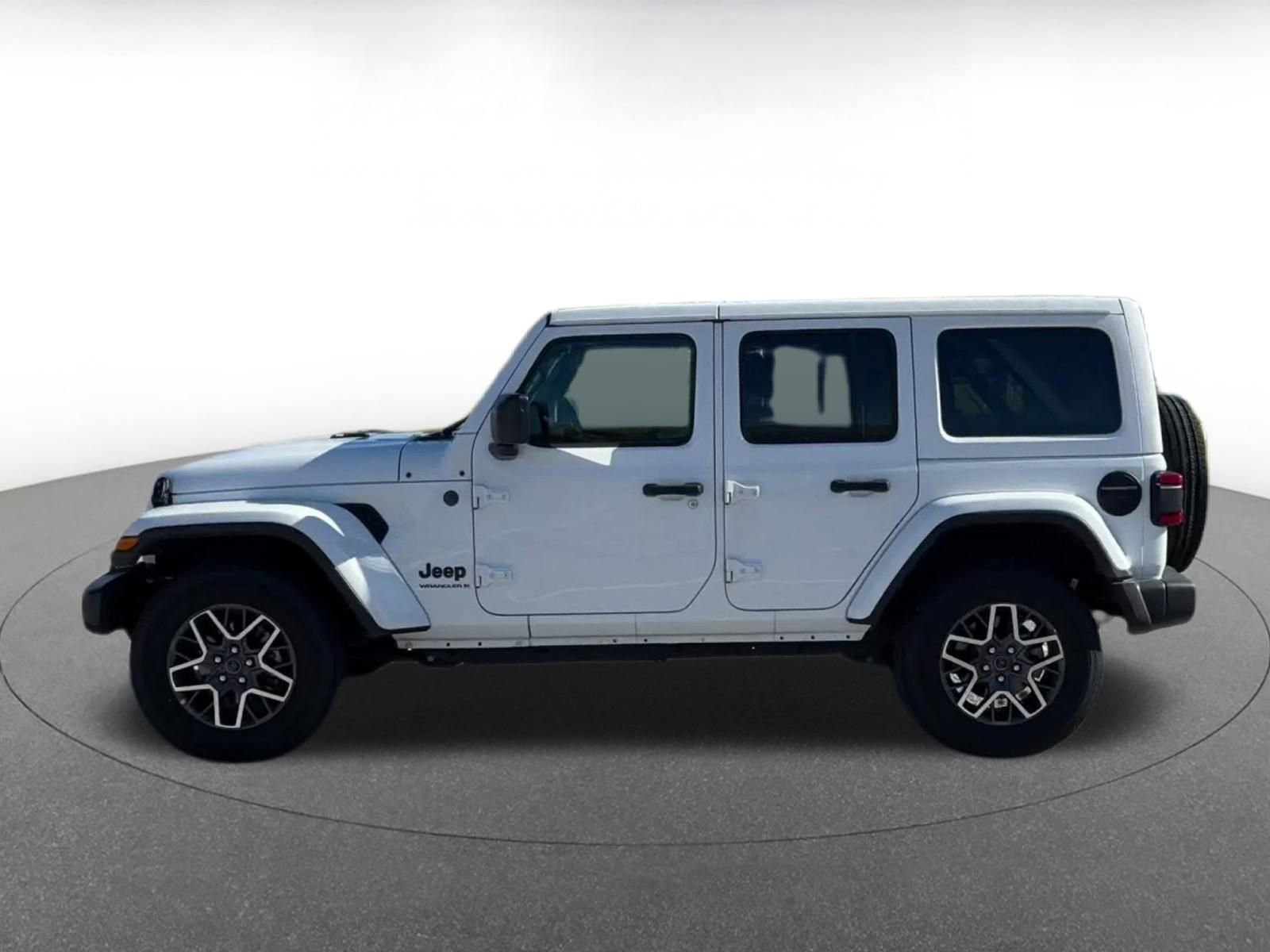 Thumbnail: 2025 Jeep Wrangler - 9