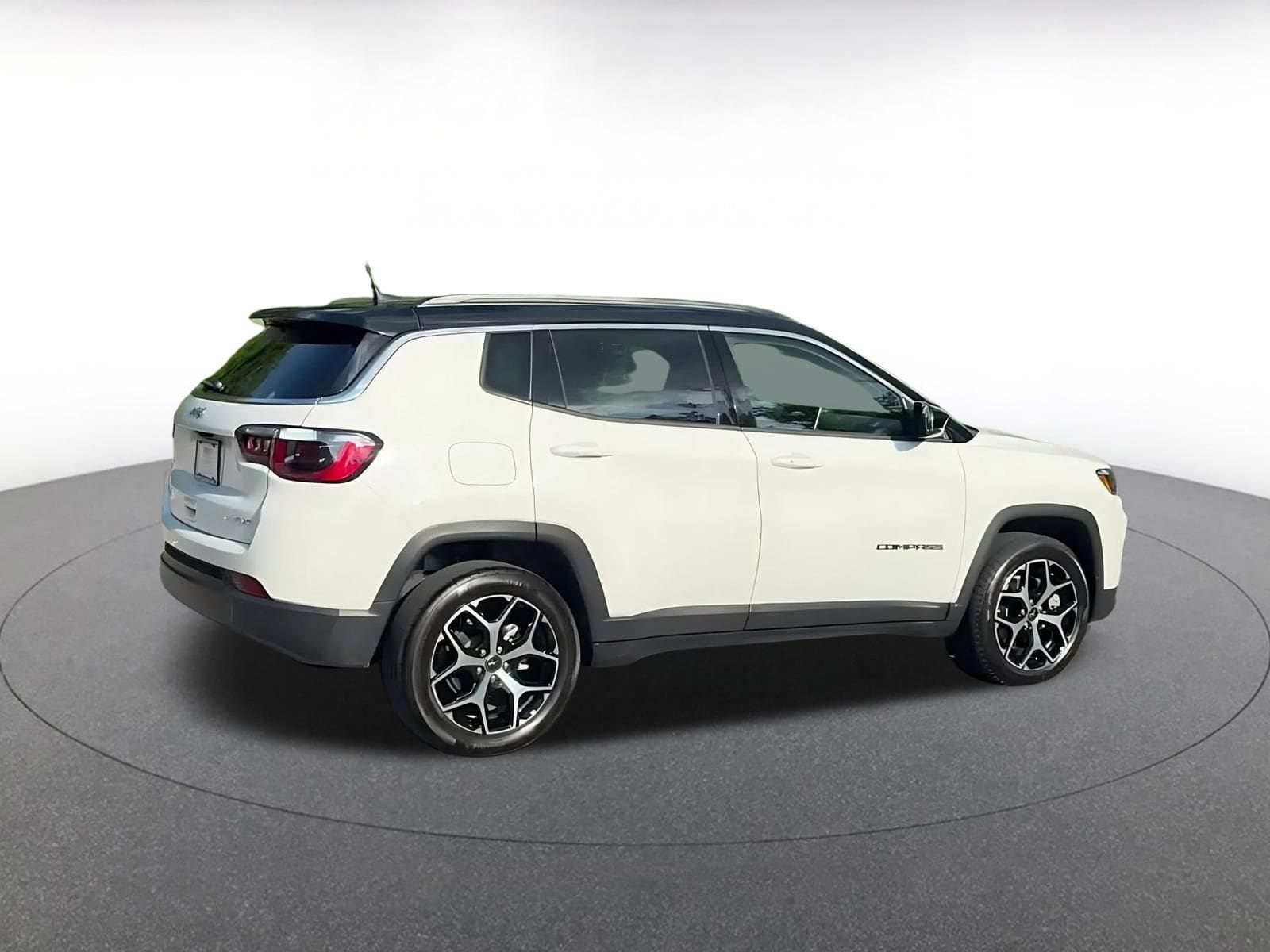 Thumbnail: 2025 Jeep Compass - 10