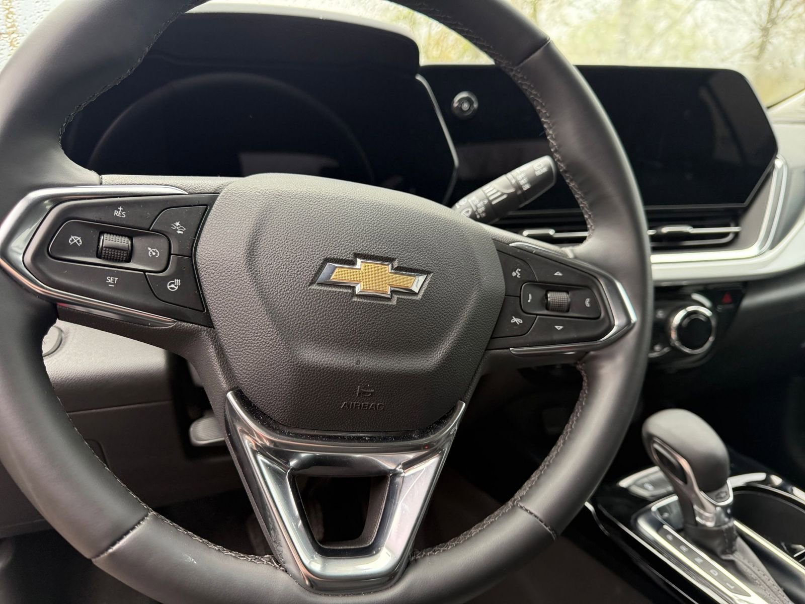 Thumbnail: 2025 Chevrolet Trax - 27