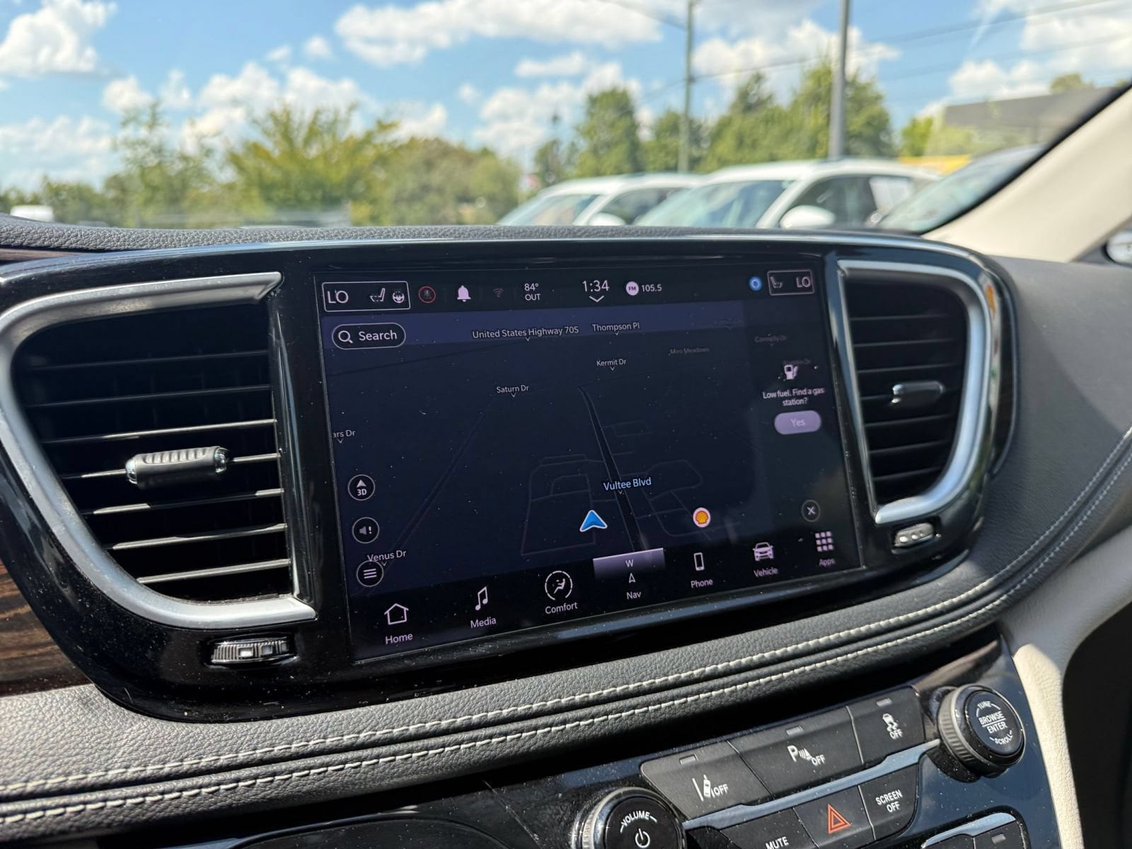 Thumbnail: 2023 Chrysler Pacifica - 19