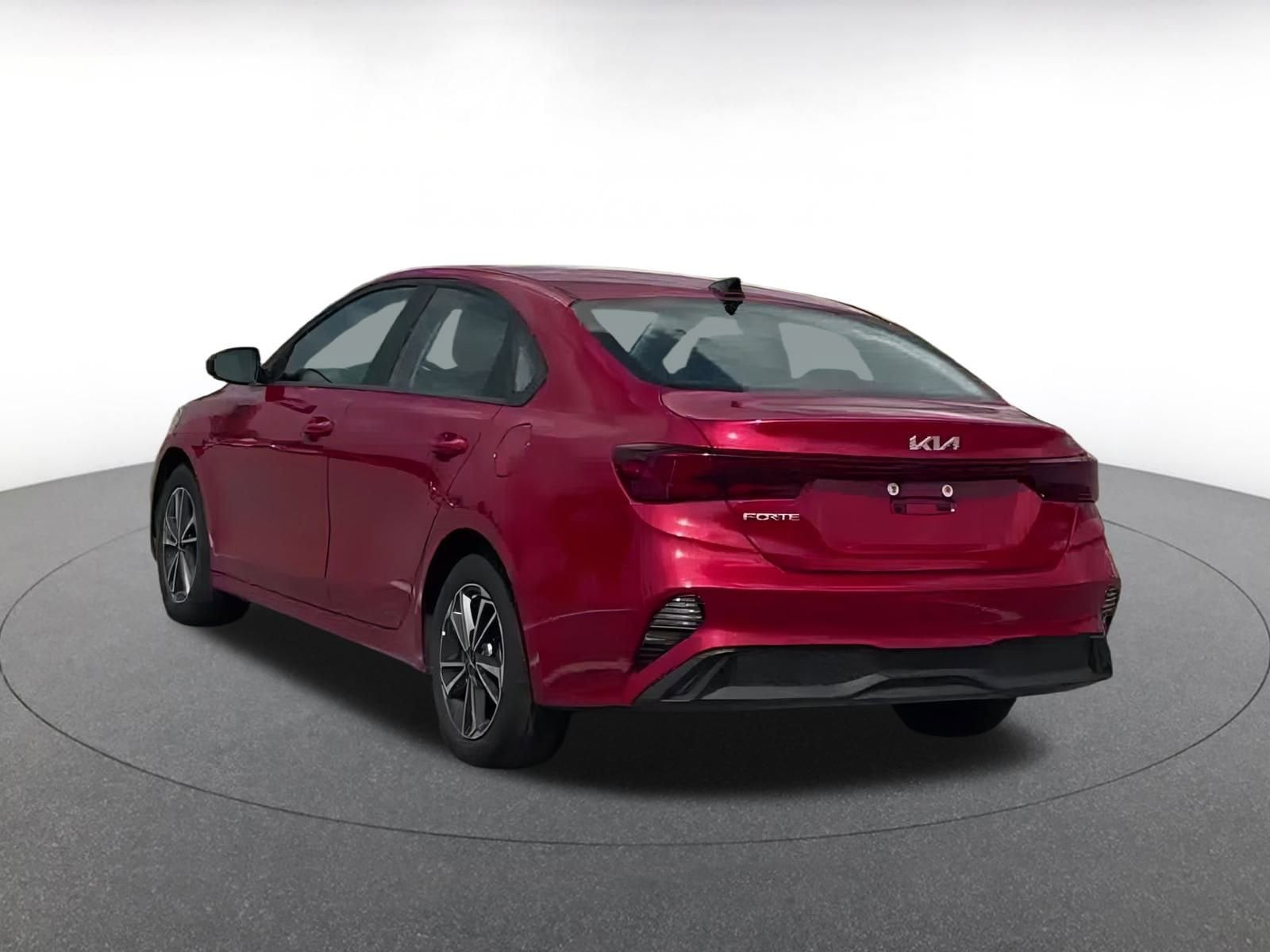Thumbnail: 2024 Kia Forte - 10