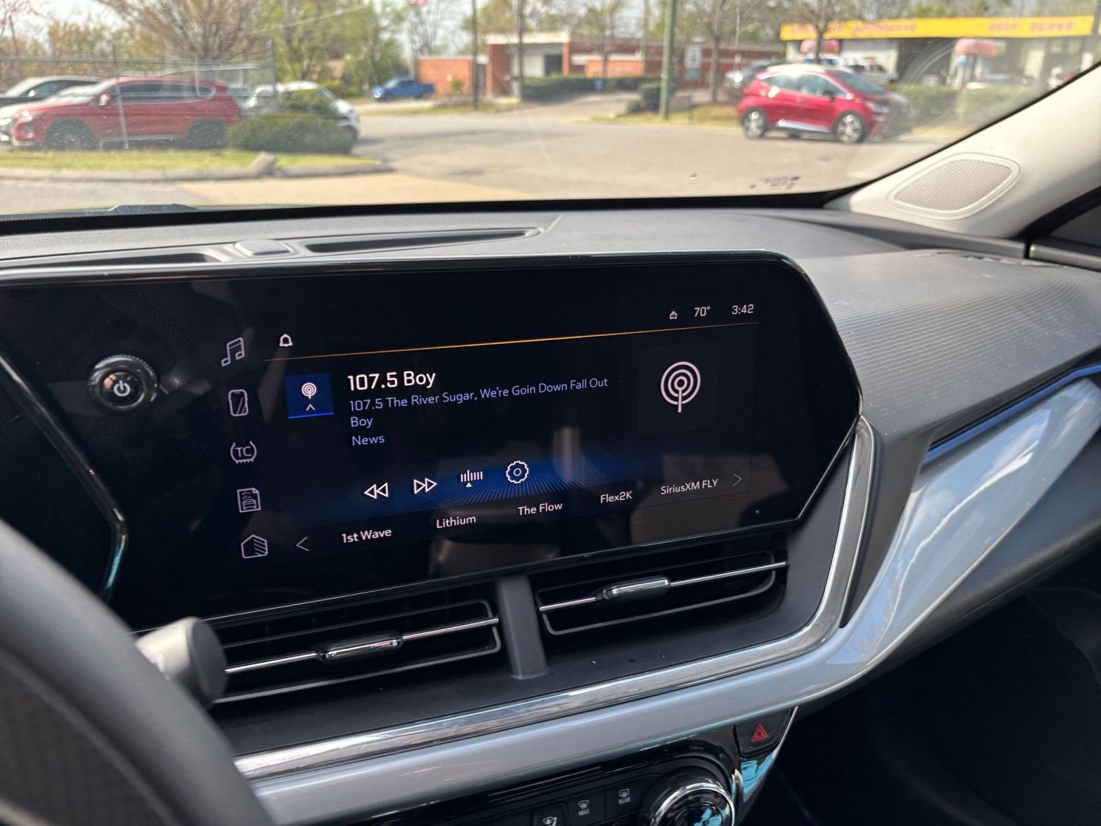 Thumbnail: 2025 Chevrolet Trax - 20