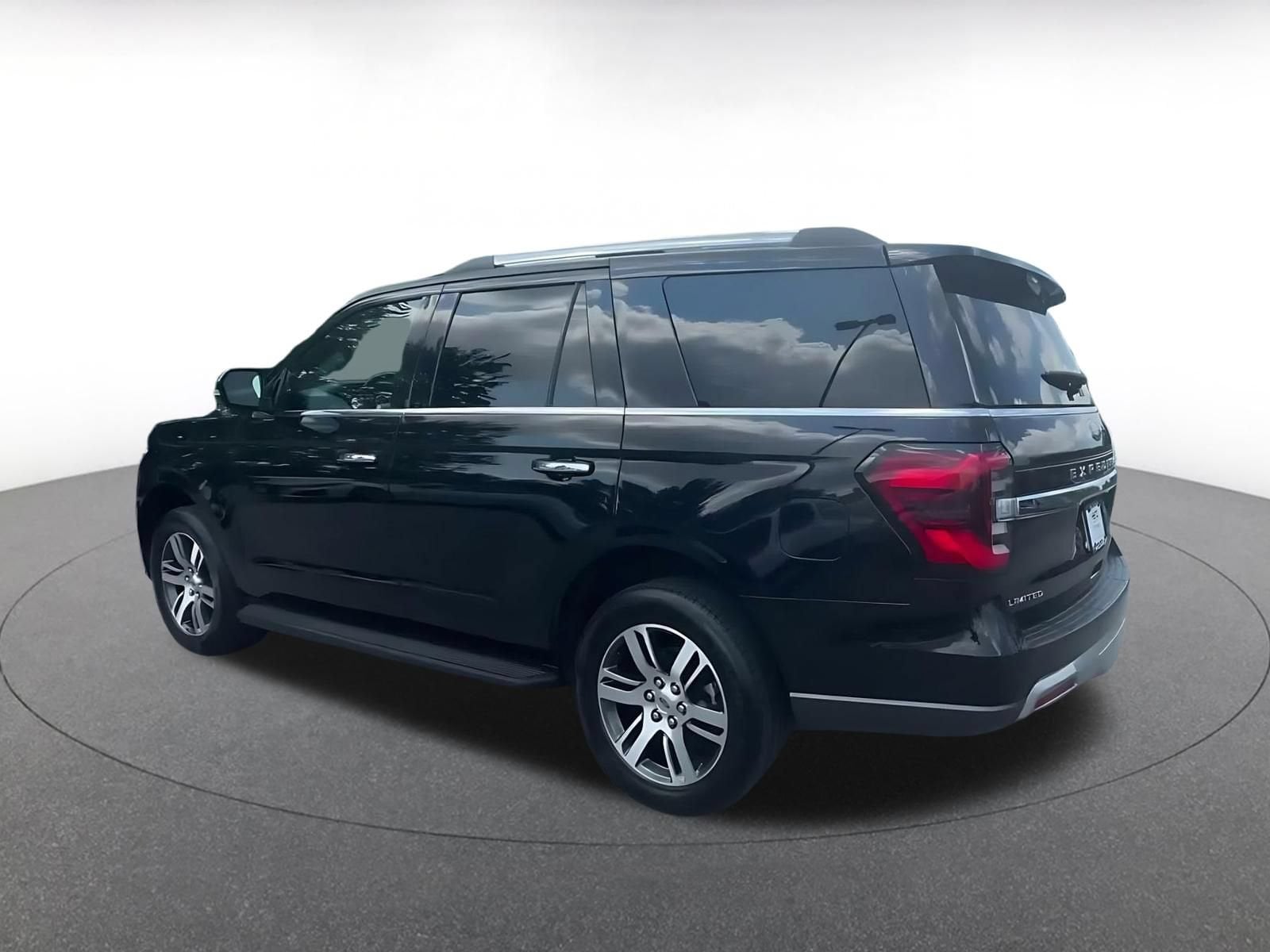 Thumbnail: 2024 Ford Expedition - 10