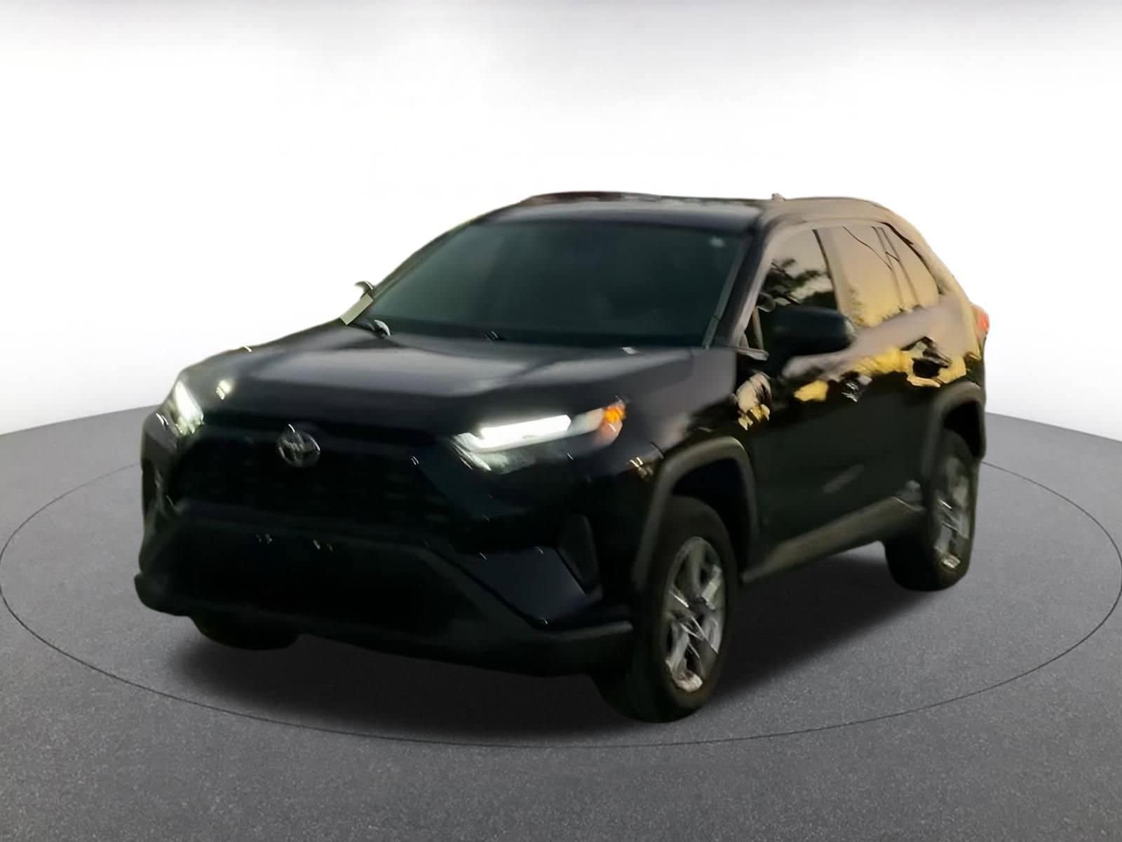 Thumbnail: 2025 Toyota RAV4 - 7
