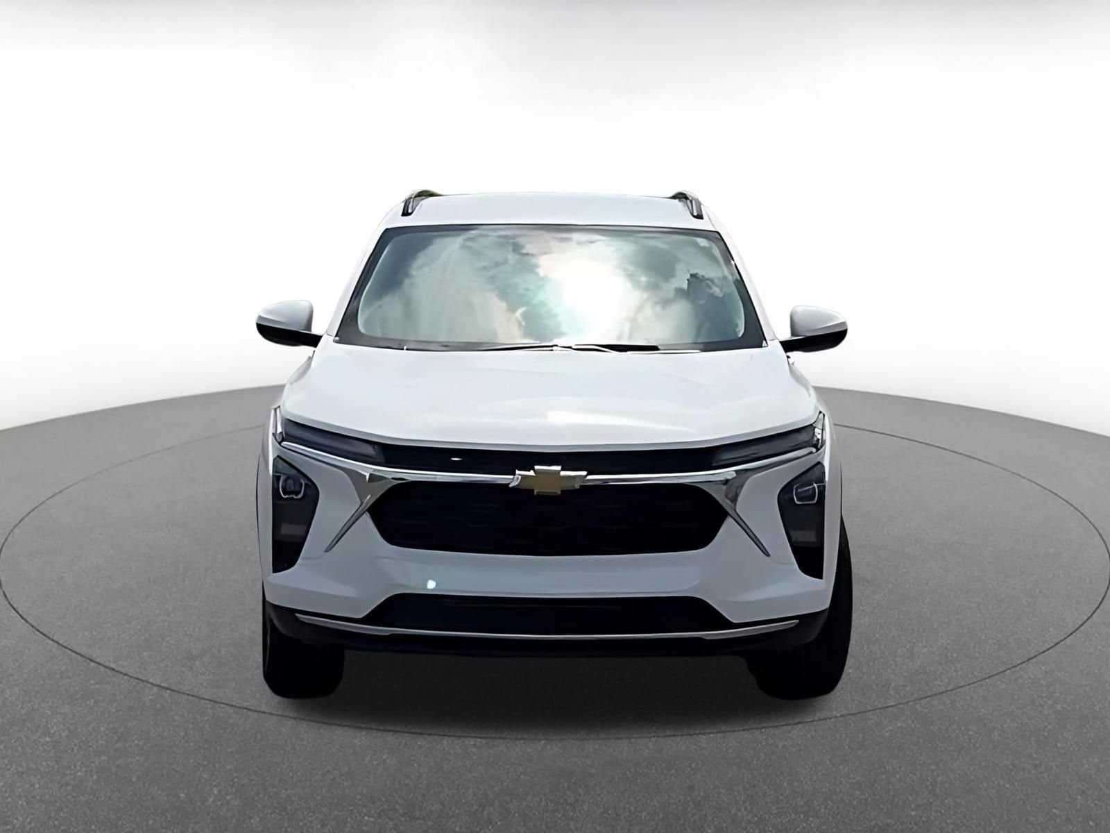 Thumbnail: 2025 Chevrolet Trax - 4