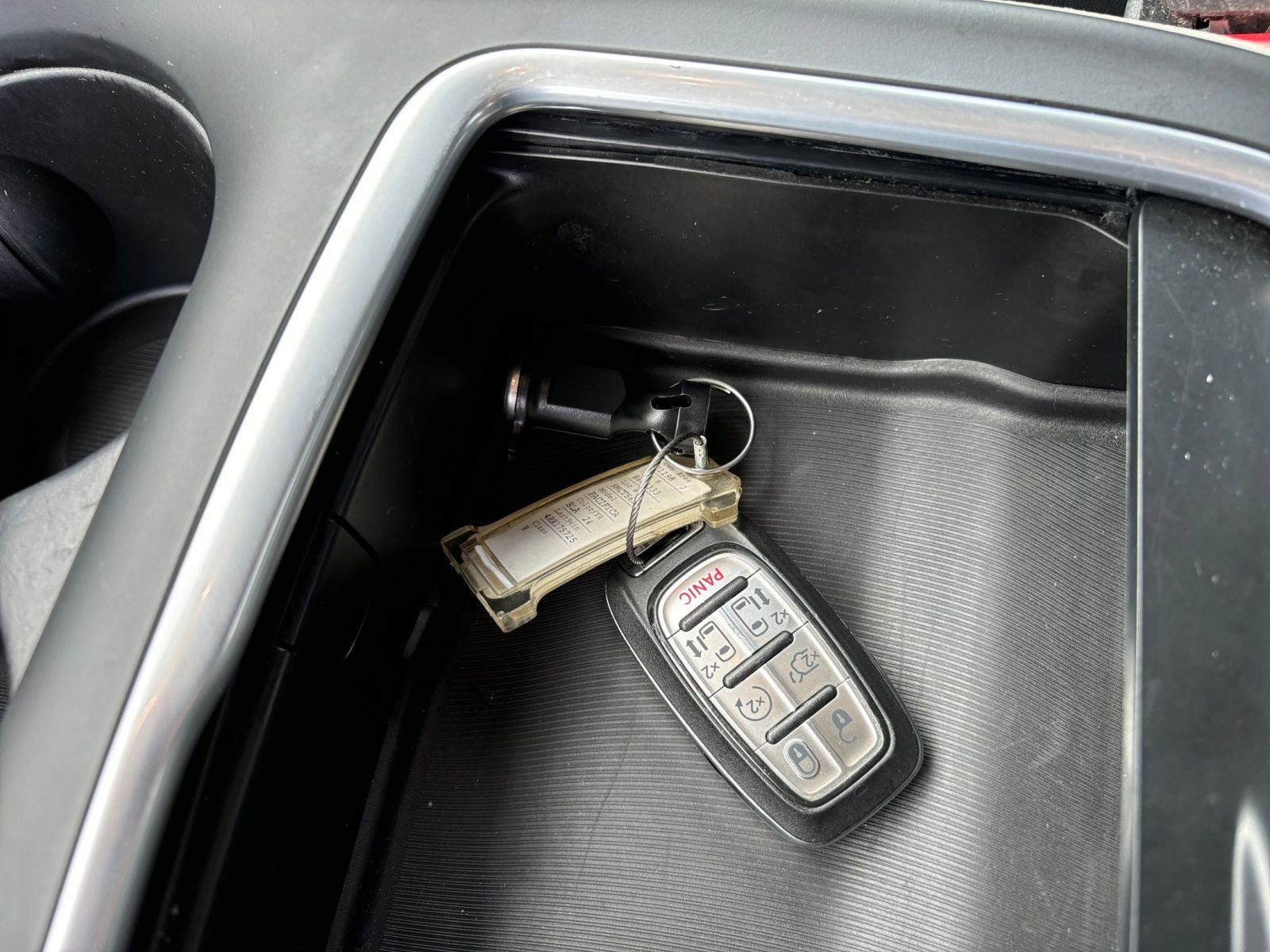 Thumbnail: 2024 Chrysler Pacifica - 25