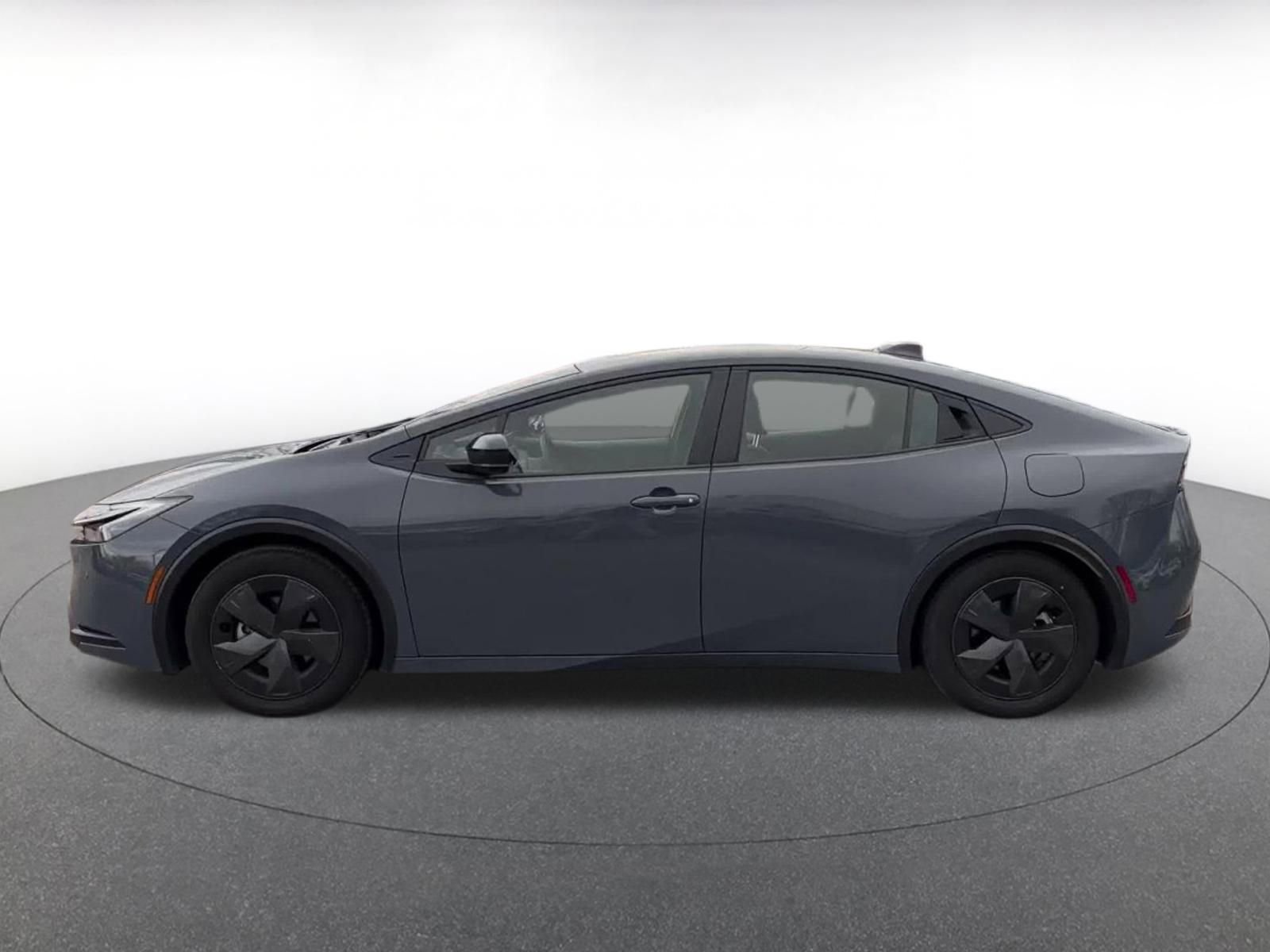 Thumbnail: 2025 Toyota Prius - 8