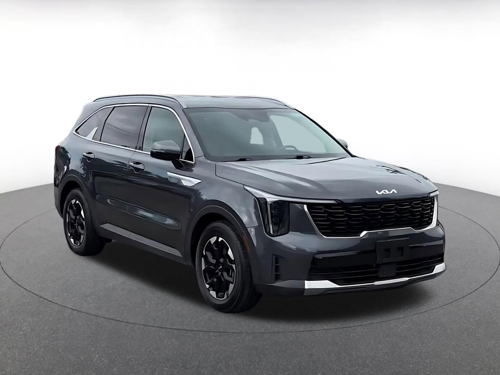 Thumbnail: 2024 Kia Sorento - 3