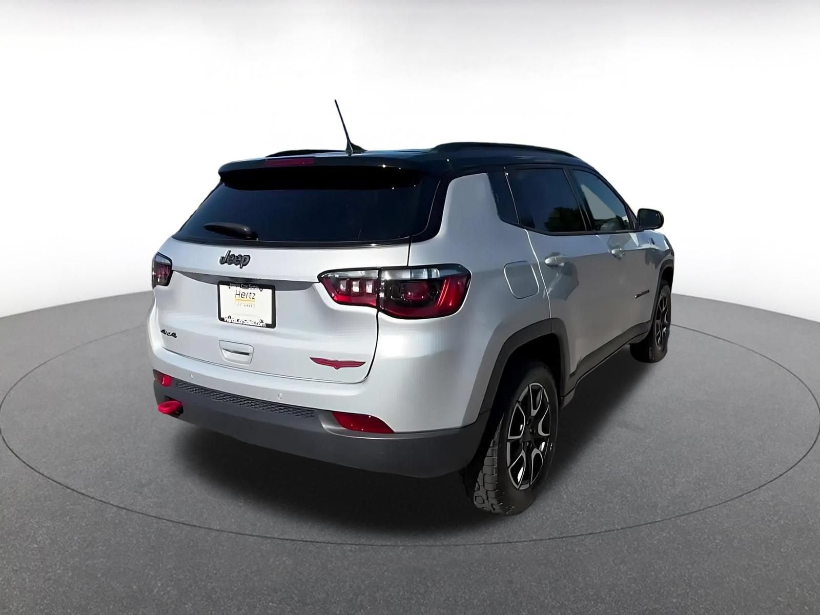 Thumbnail: 2025 Jeep Compass - 14