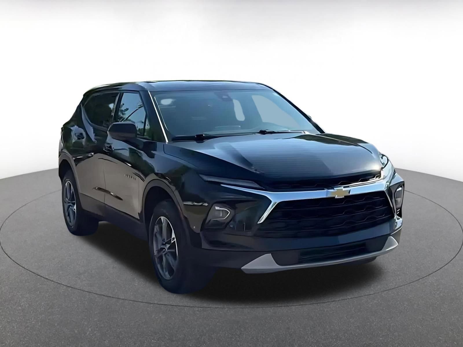 Thumbnail: 2025 Chevrolet Blazer - 3