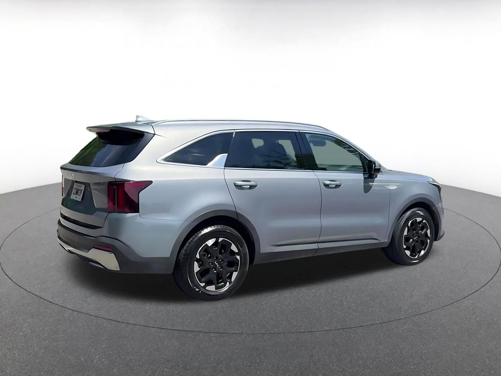 Thumbnail: 2024 Kia Sorento - 14