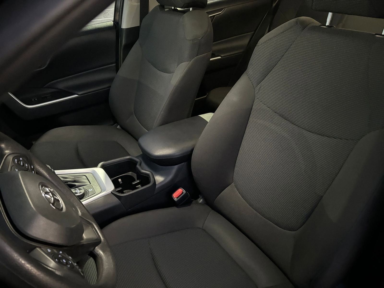 Thumbnail: 2025 Toyota RAV4 - 35