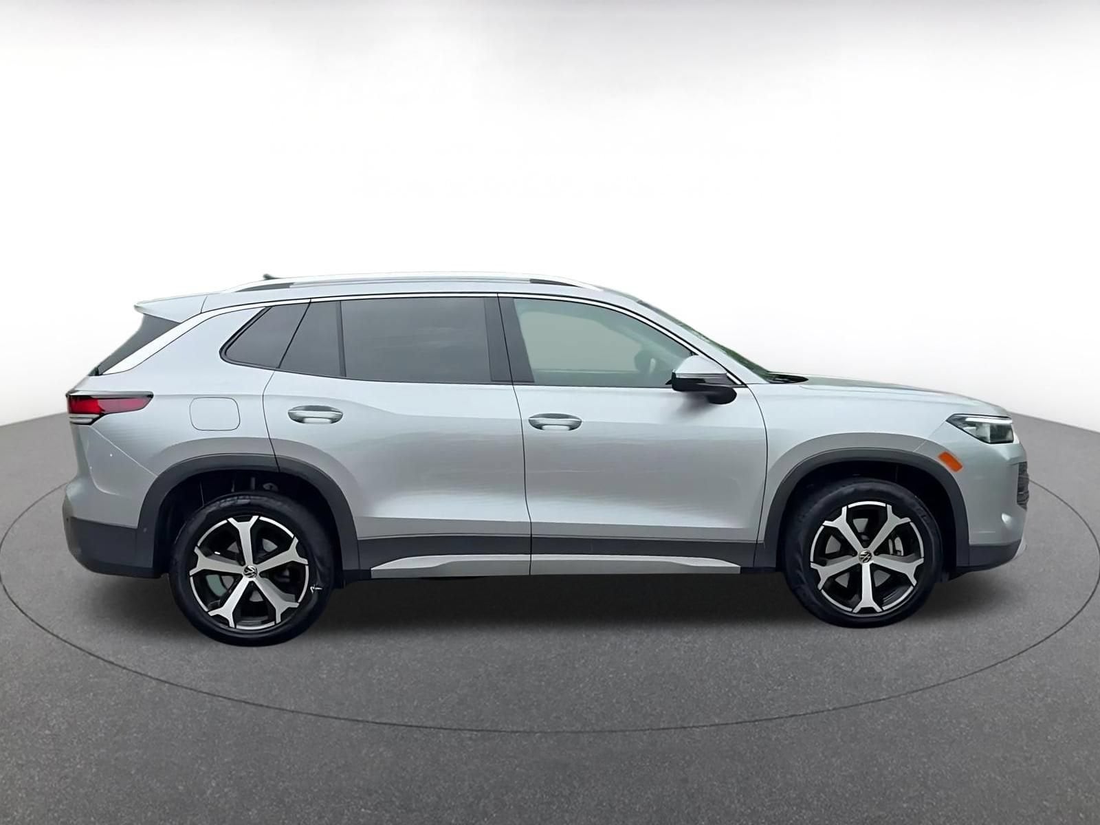 Thumbnail: 2026 Volkswagen Tiguan - 15
