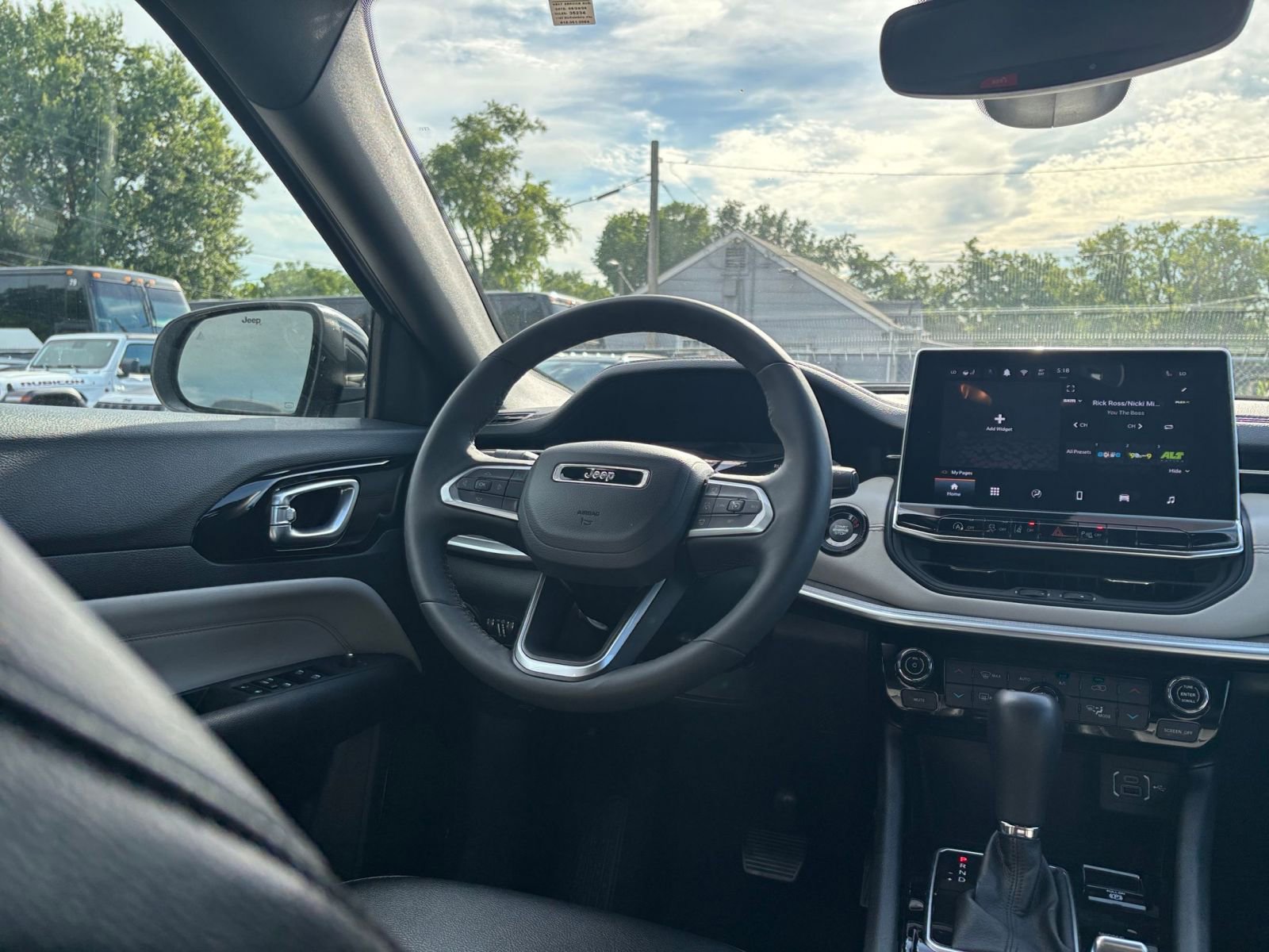 Thumbnail: 2025 Jeep Compass - 34