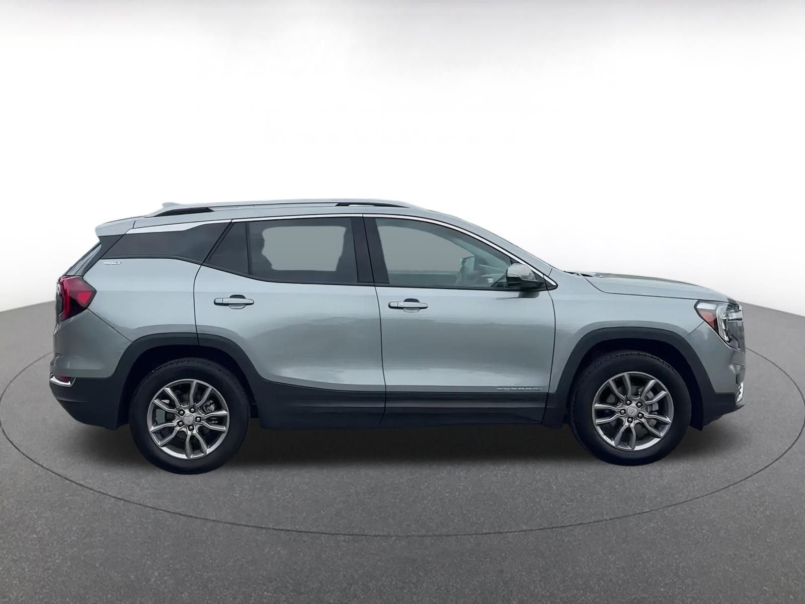 Thumbnail: 2024 GMC Terrain - 21