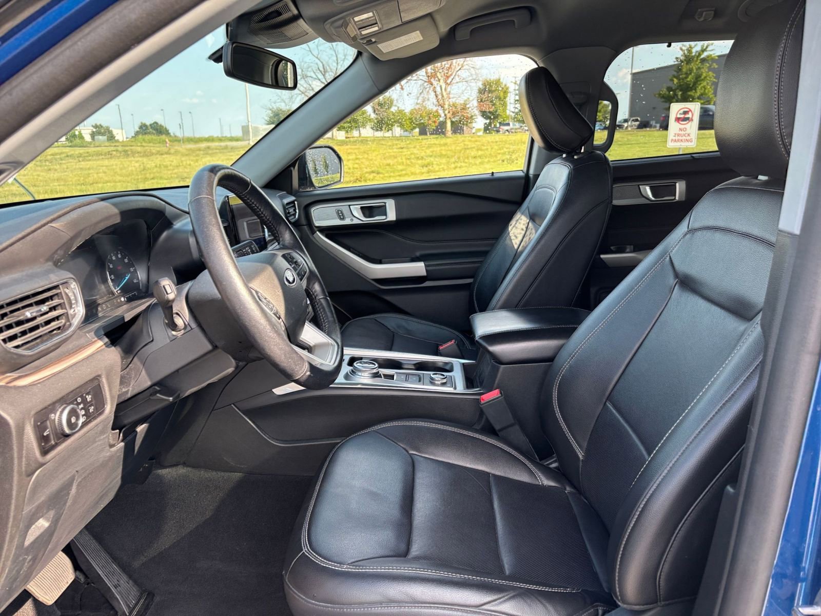 Thumbnail: 2023 Ford Explorer - 27