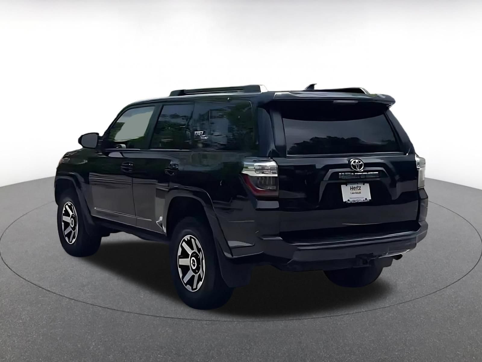 Thumbnail: 2024 Toyota 4Runner - 8