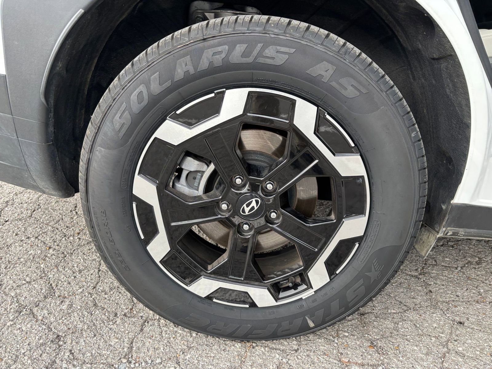 Thumbnail: 2025 Hyundai Santa Fe - 32