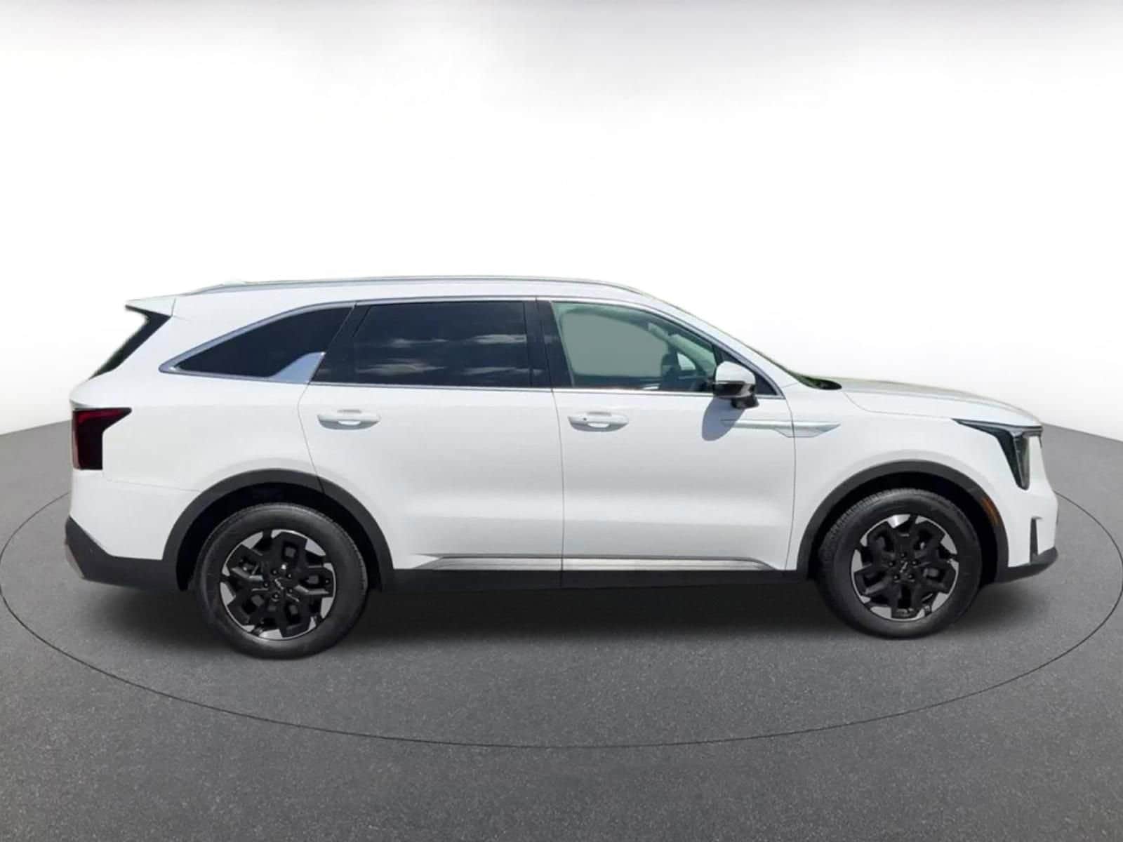 Thumbnail: 2024 Kia Sorento - 16